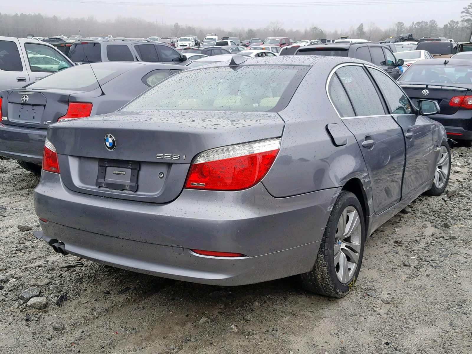 Photo 4 from auction – 2010 BMW 528 I with VIN WBANU5C55AC363874