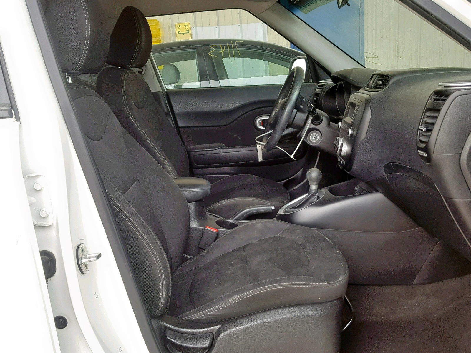 Photo 5 from auction – 2014 KIA SOUL with VIN KNDJN2A25E7013794