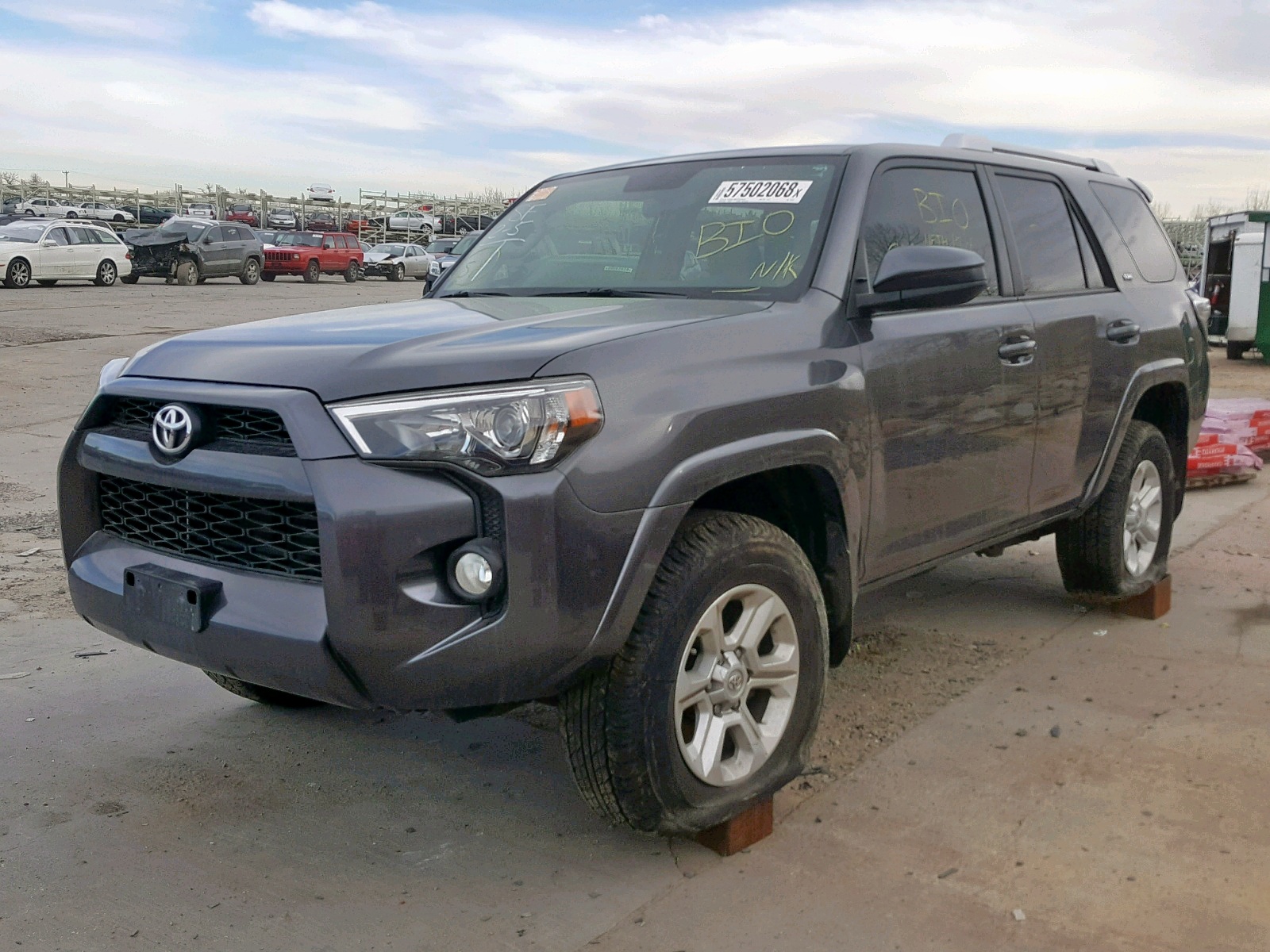 Photo 2 from auction – 2016 TOYOTA 4RUNNER SR with VIN JTEBU5JR2G5302468