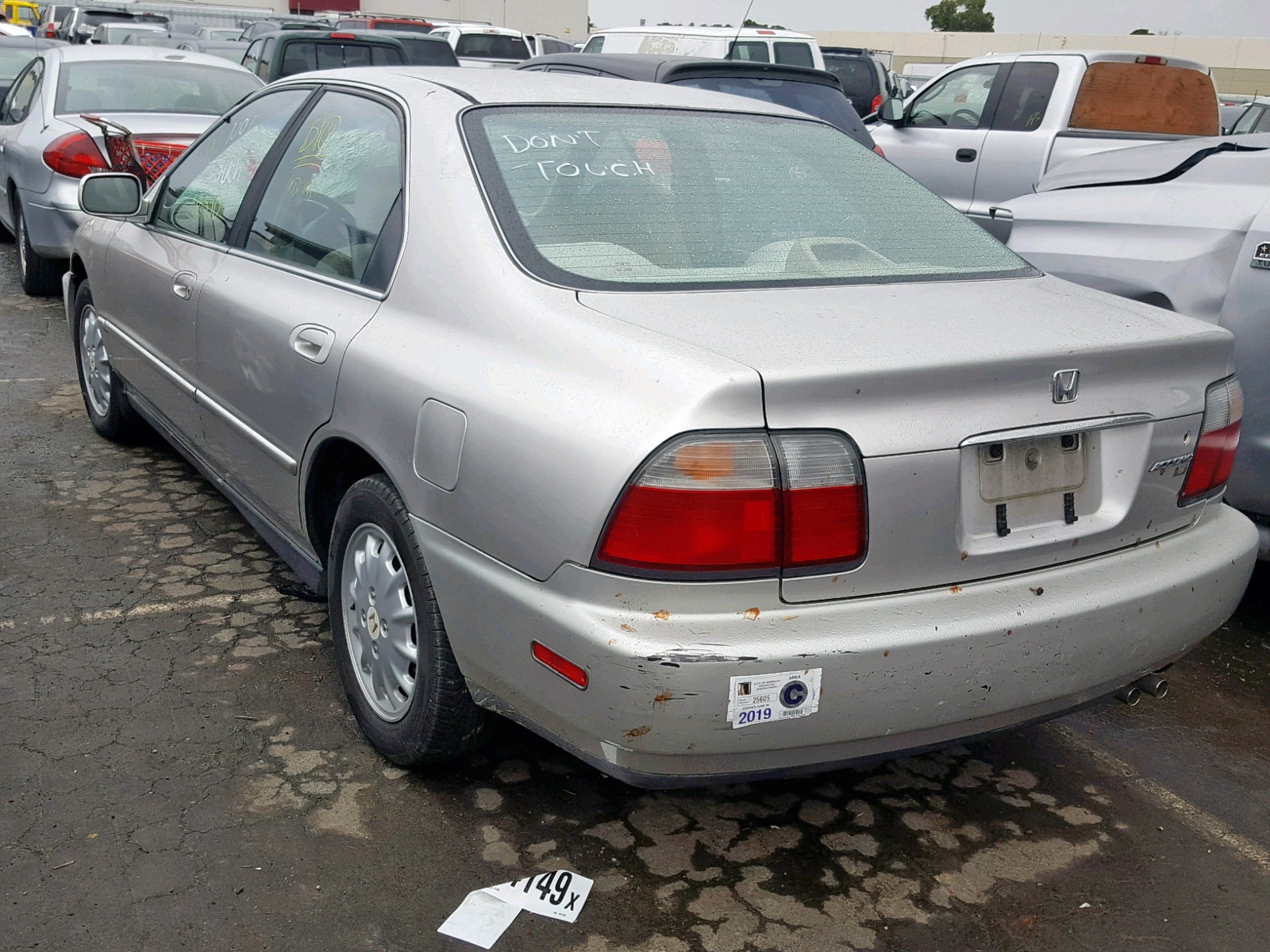 Photo 3 from auction – 1996 HONDA ACCORD EX with VIN 1HGCD5656TA060981