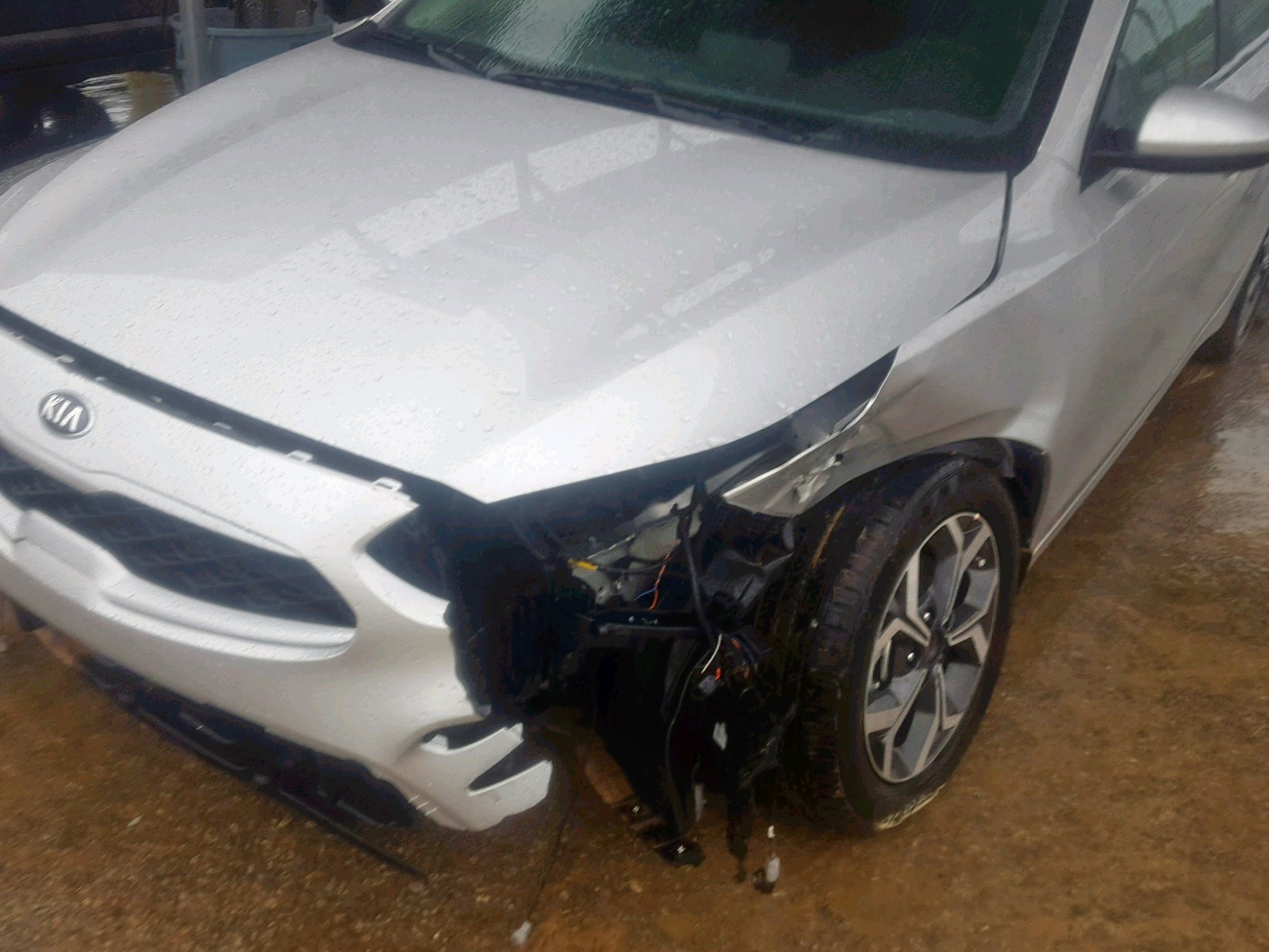 Photo 9 from auction – 2019 KIA FORTE FE with VIN 3KPF24AD8KE053438