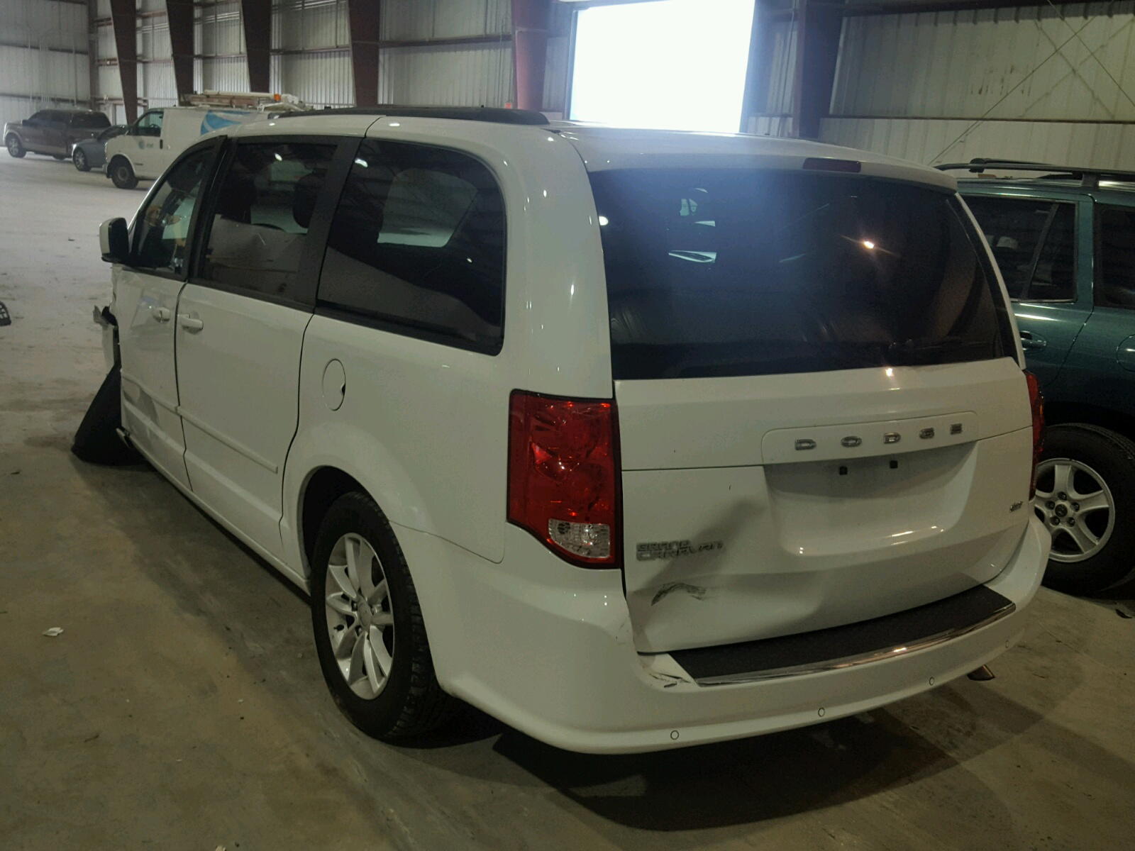 Photo 3 from auction – 2015 DODGE GRAND CARA with VIN 2C4RDGCG3FR540194