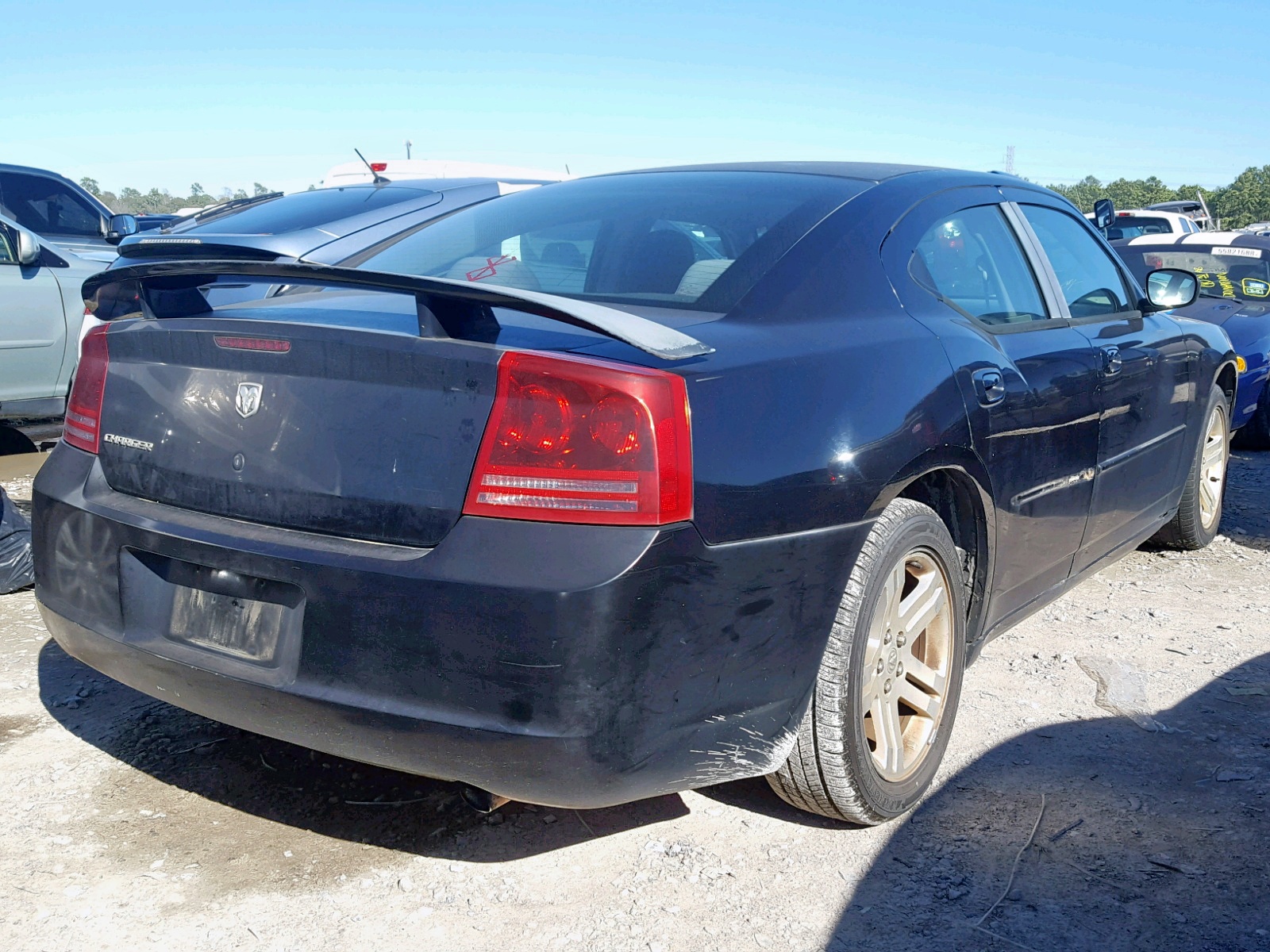 Photo 4 from auction – 2006 DODGE CHARGER SE with VIN 2B3KA43R16H267046