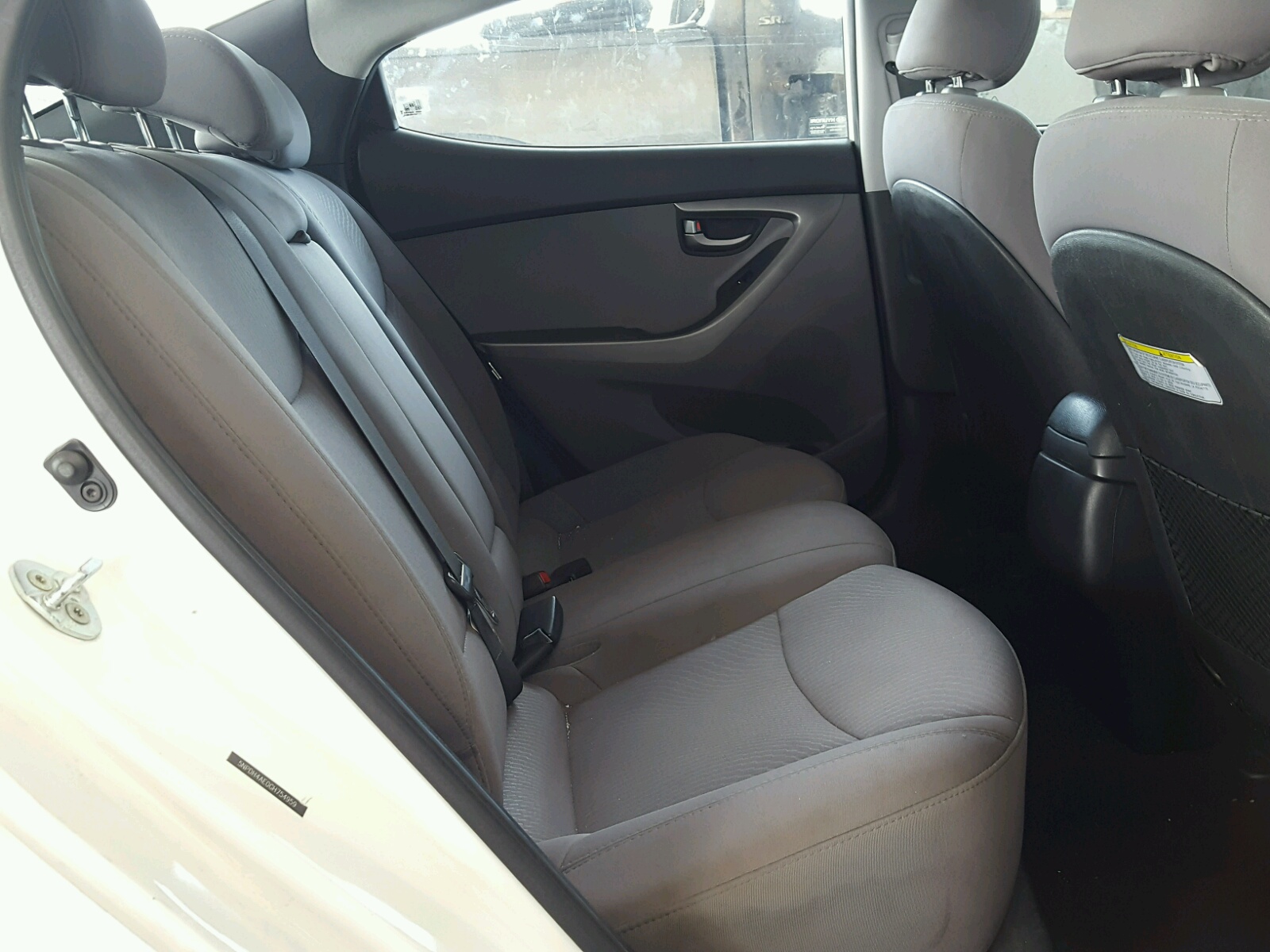 Photo 12 from auction – 2016 HYUNDAI ELANTRA SE with VIN 5NPDH4AE0GH754959