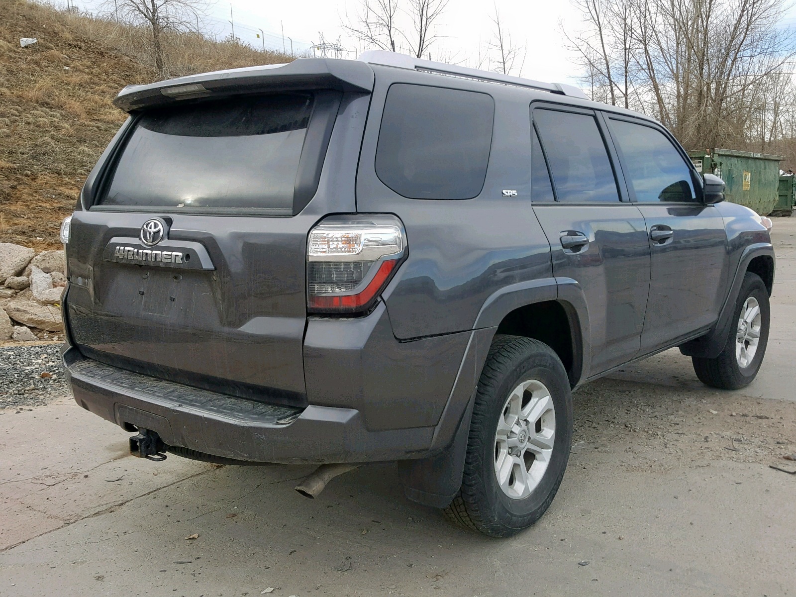 Photo 4 from auction – 2016 TOYOTA 4RUNNER SR with VIN JTEBU5JR2G5302468