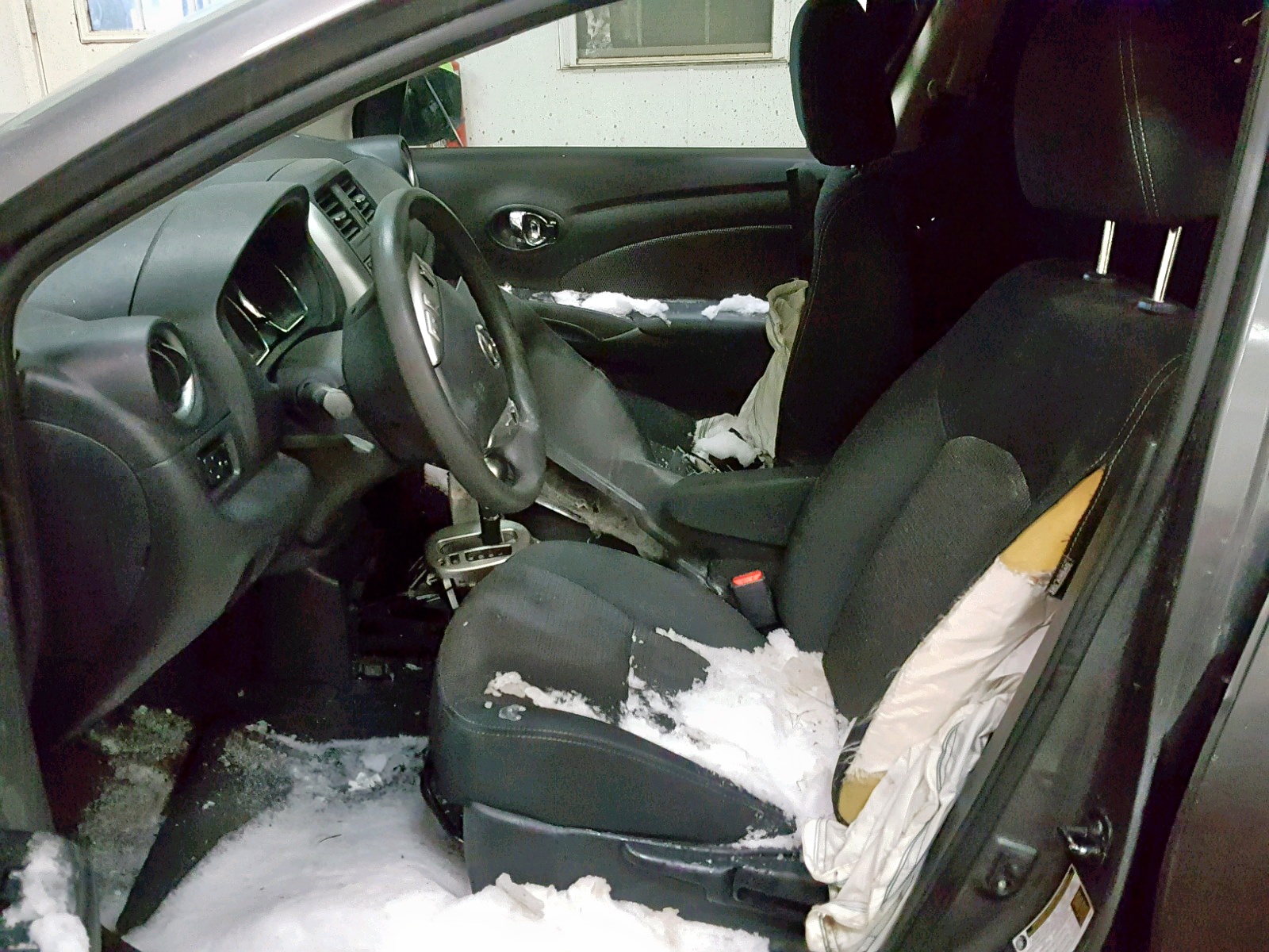 Photo 5 from auction – 2016 NISSAN VERSA S with VIN 3N1CN7AP7GL830851