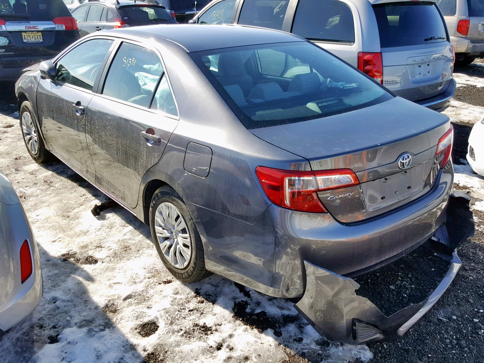 Photo 3 from auction – 2014 TOYOTA CAMRY L with VIN 4T4BF1FK7ER434813