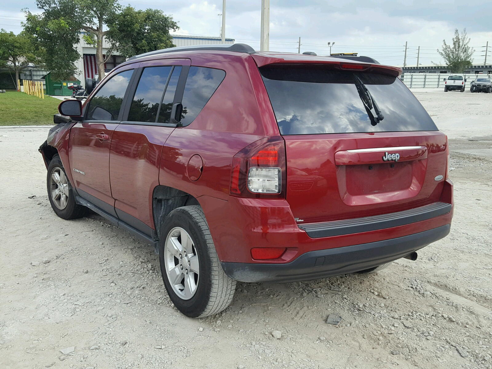 Photo 3 from auction – 2016 JEEP COMPASS LA with VIN 1C4NJCEA0GD665764