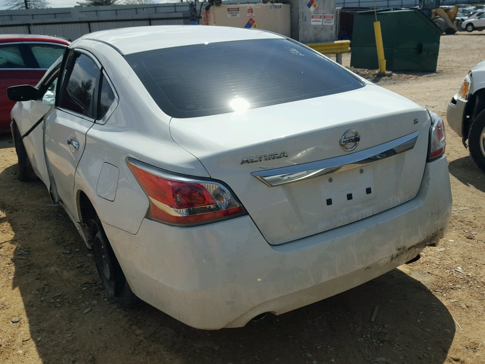 Photo 3 from auction – 2015 NISSAN ALTIMA 2.5 with VIN 1N4AL3AP8FC274620