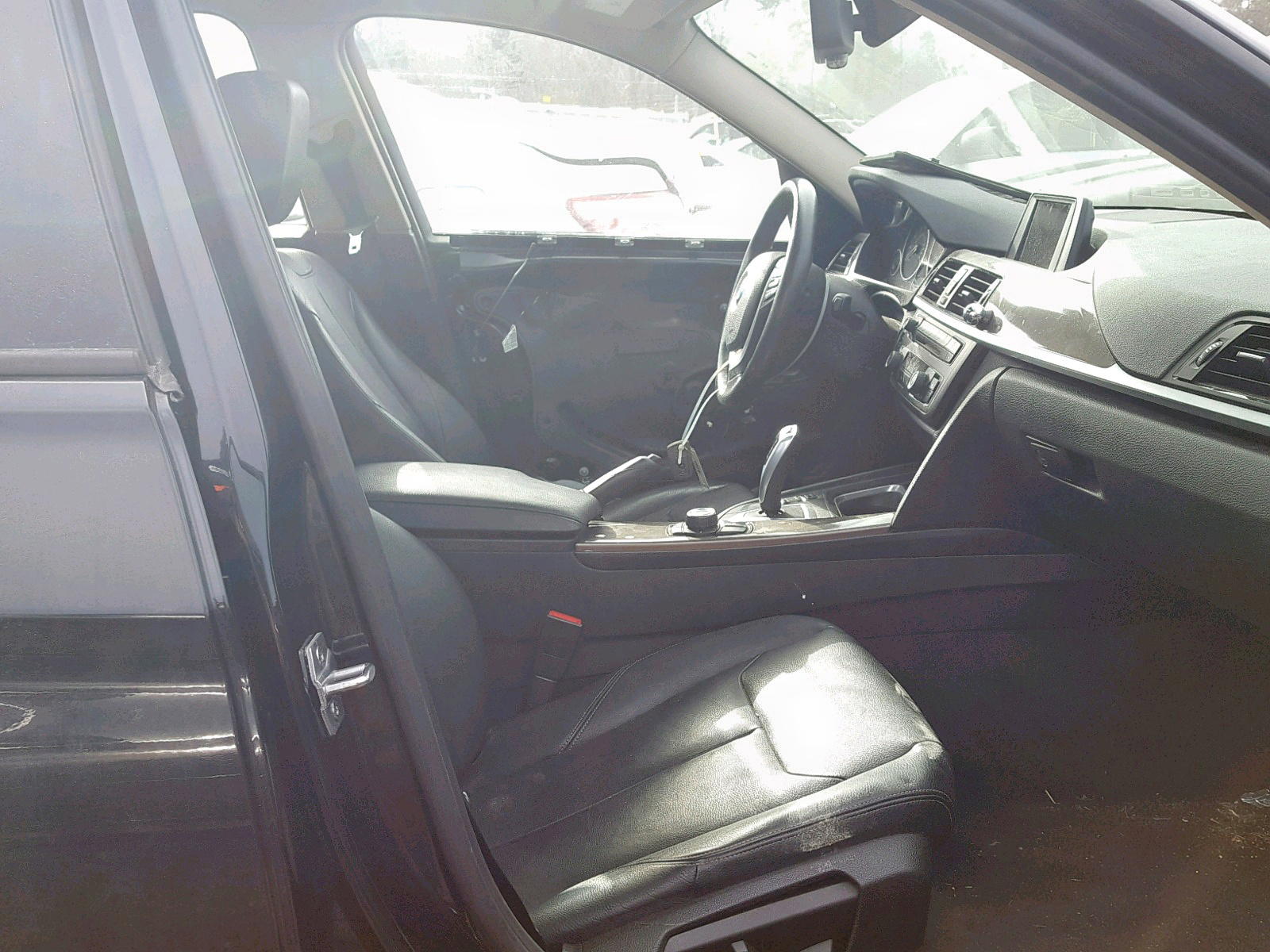 Photo 5 from auction – 2013 BMW 328 XI with VIN WBA3B3C56DJ698014