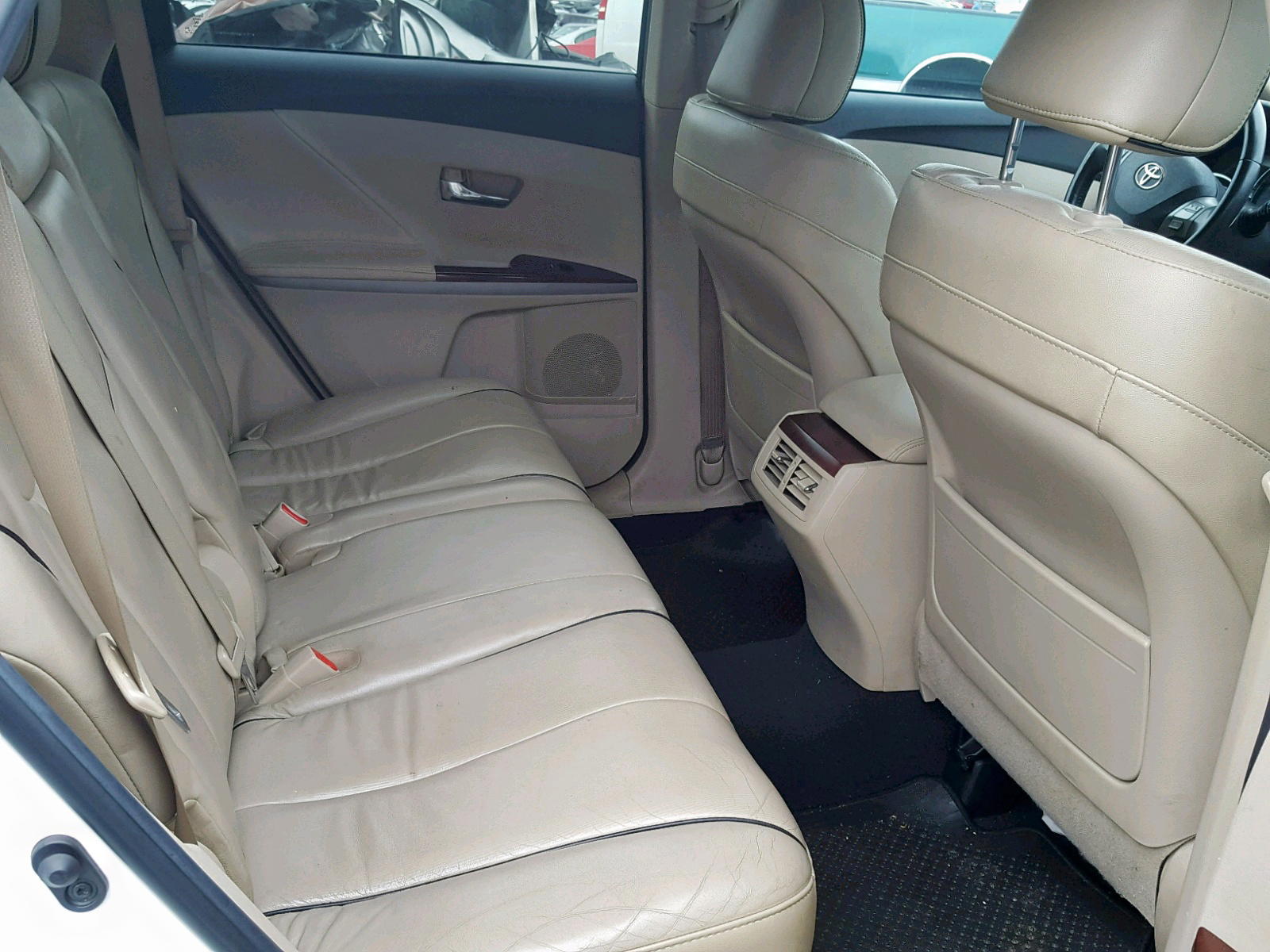 Photo 6 from auction – 2011 TOYOTA VENZA BASE with VIN 4T3ZK3BB0BU035802