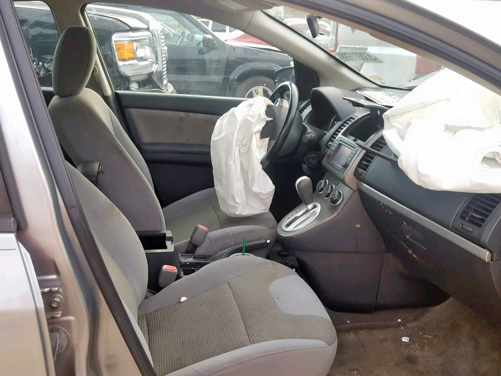 Photo 5 from auction – 2011 NISSAN SENTRA 2.0 with VIN 3N1AB6AP6BL695414