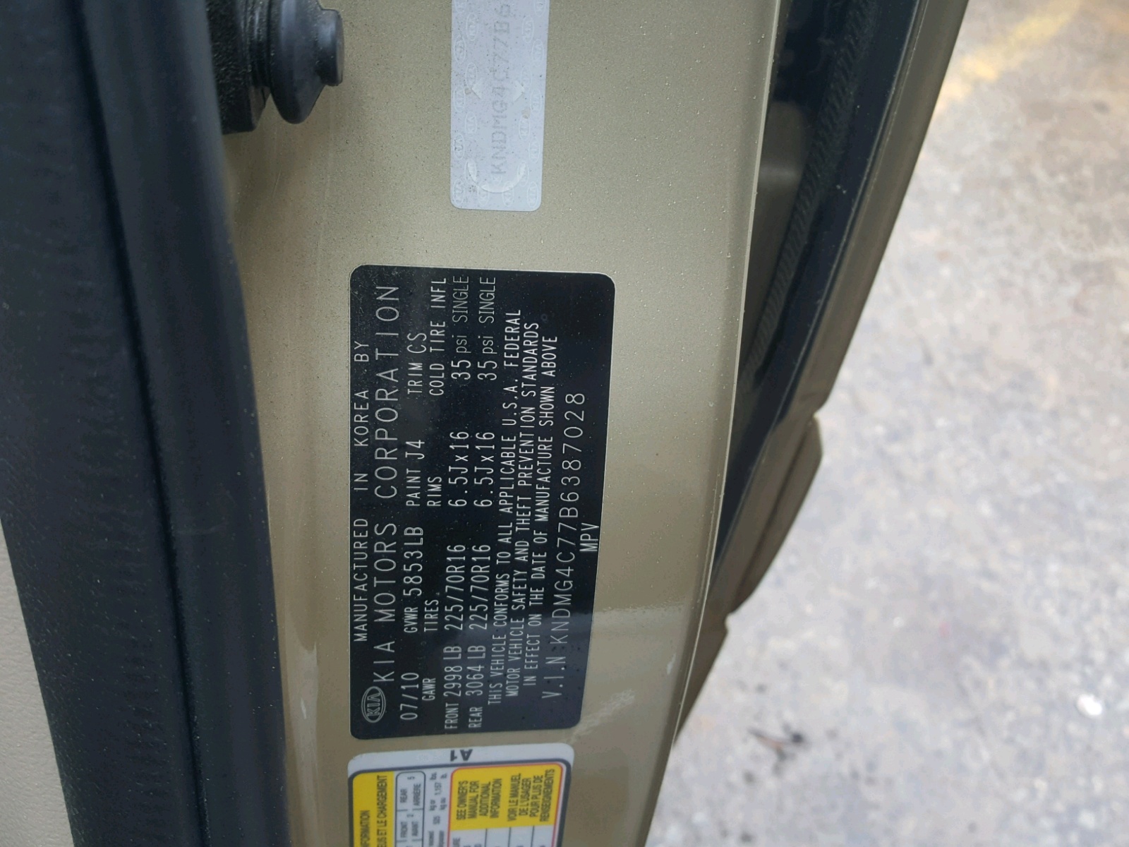 Photo 10 from auction – 2011 KIA SEDONA LX with VIN KNDMG4C77B6387028