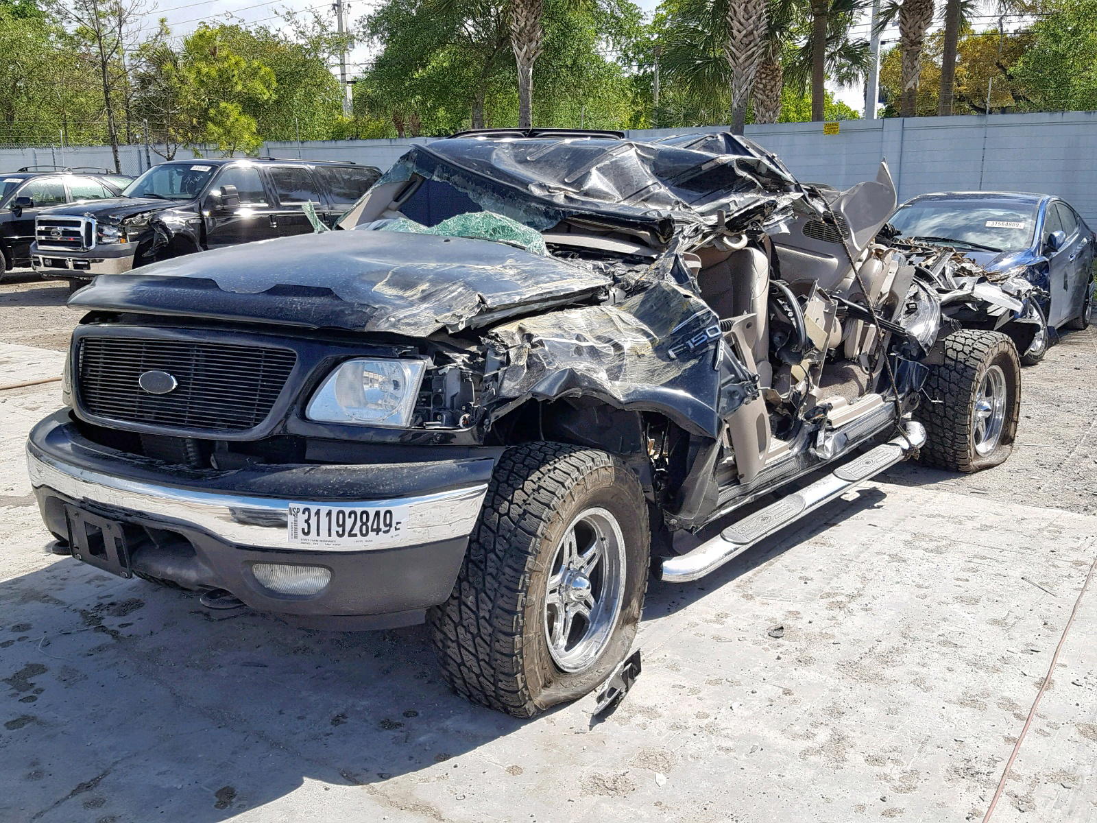 Photo 2 from auction – 2003 FORD F150 SUPER with VIN 1FTRW08L63KC80441