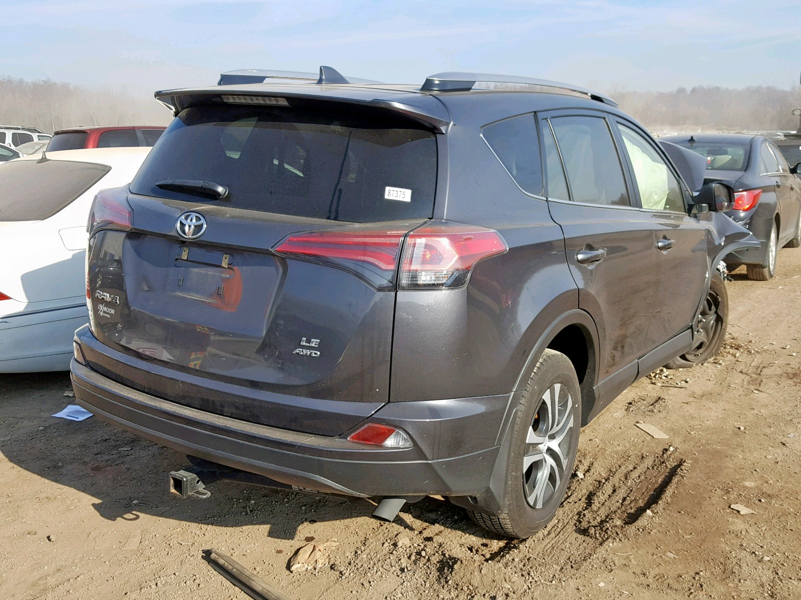 Photo 4 from auction – 2017 TOYOTA RAV4 LE with VIN JTMBFREV6HJ711918