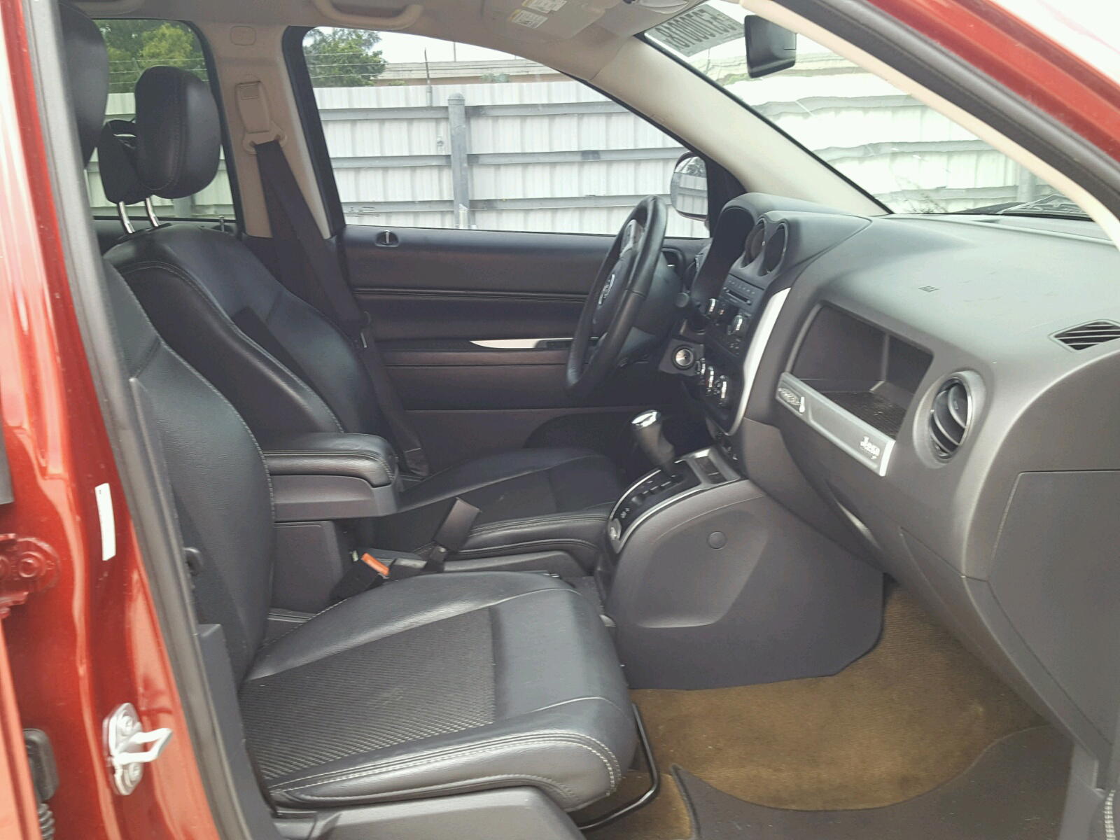 Photo 5 from auction – 2016 JEEP COMPASS LA with VIN 1C4NJCEA0GD665764