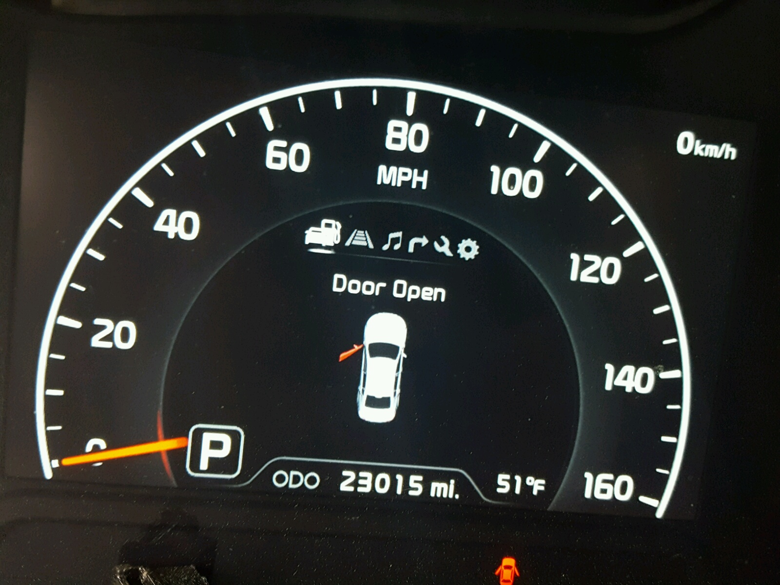 Photo 8 from auction – 2015 KIA CADENZA PR with VIN KNALN4D77F5175982