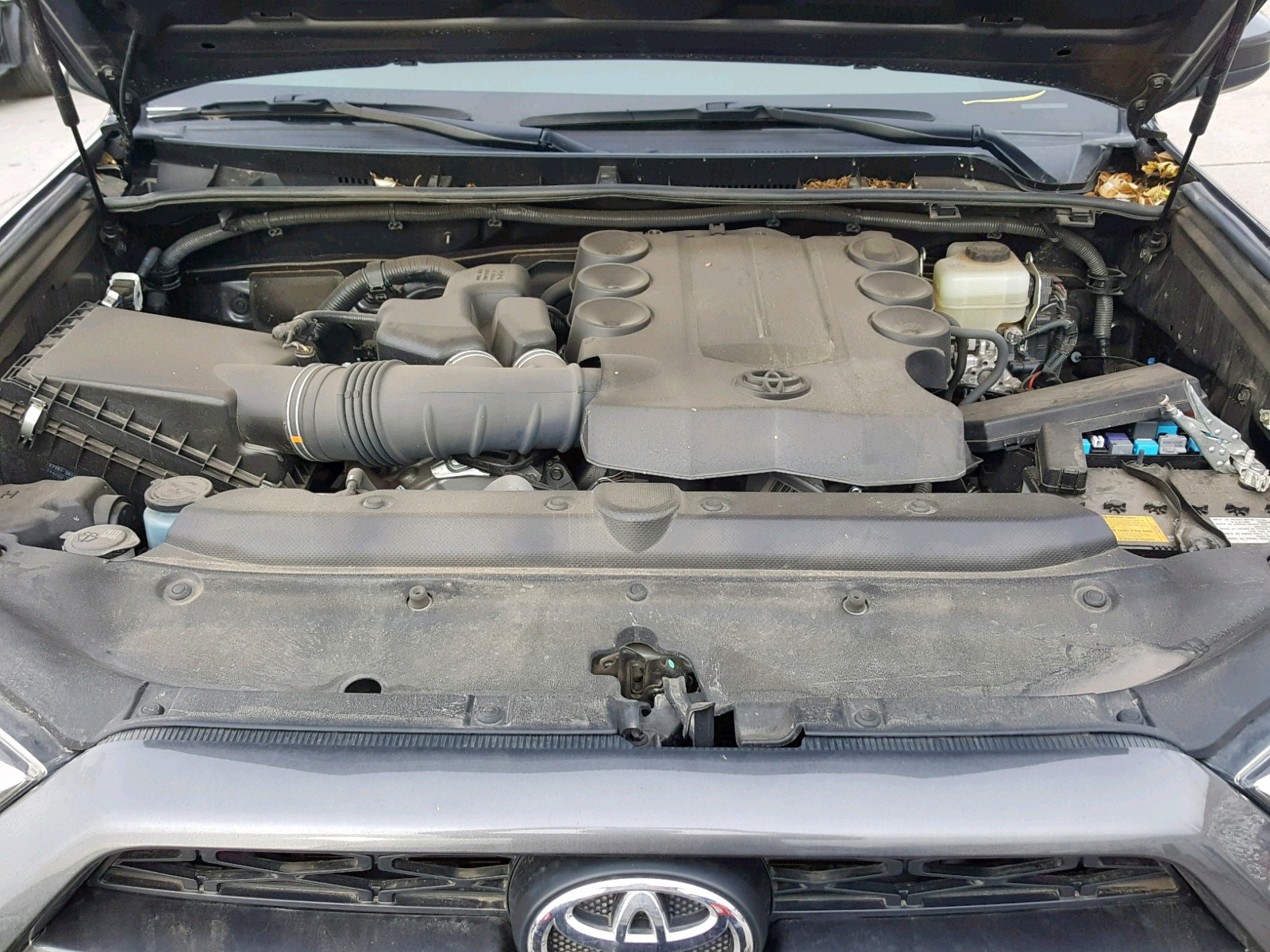 Photo 7 from auction – 2016 TOYOTA 4RUNNER SR with VIN JTEBU5JR2G5302468