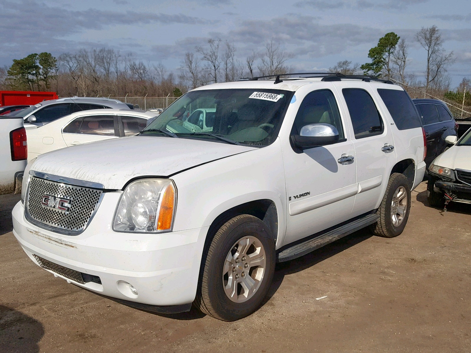 Photo 2 from auction – 2007 GMC YUKON with VIN 1GKFC13037R376012