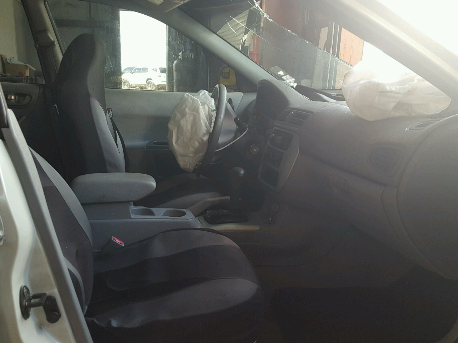 Photo 14 from auction – 2003 MITSUBISHI GALANT ES with VIN 4A3AA46G93E156071