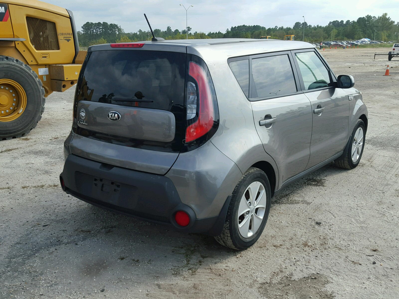 Photo 4 from auction – 2016 KIA SOUL with VIN KNDJN2A23G7354579