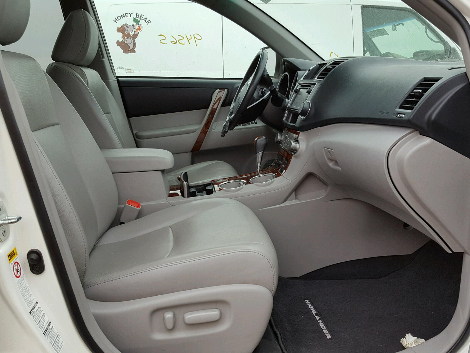 Photo 5 from auction – 2013 TOYOTA HIGHLANDER with VIN 5TDDK3EHXDS190954