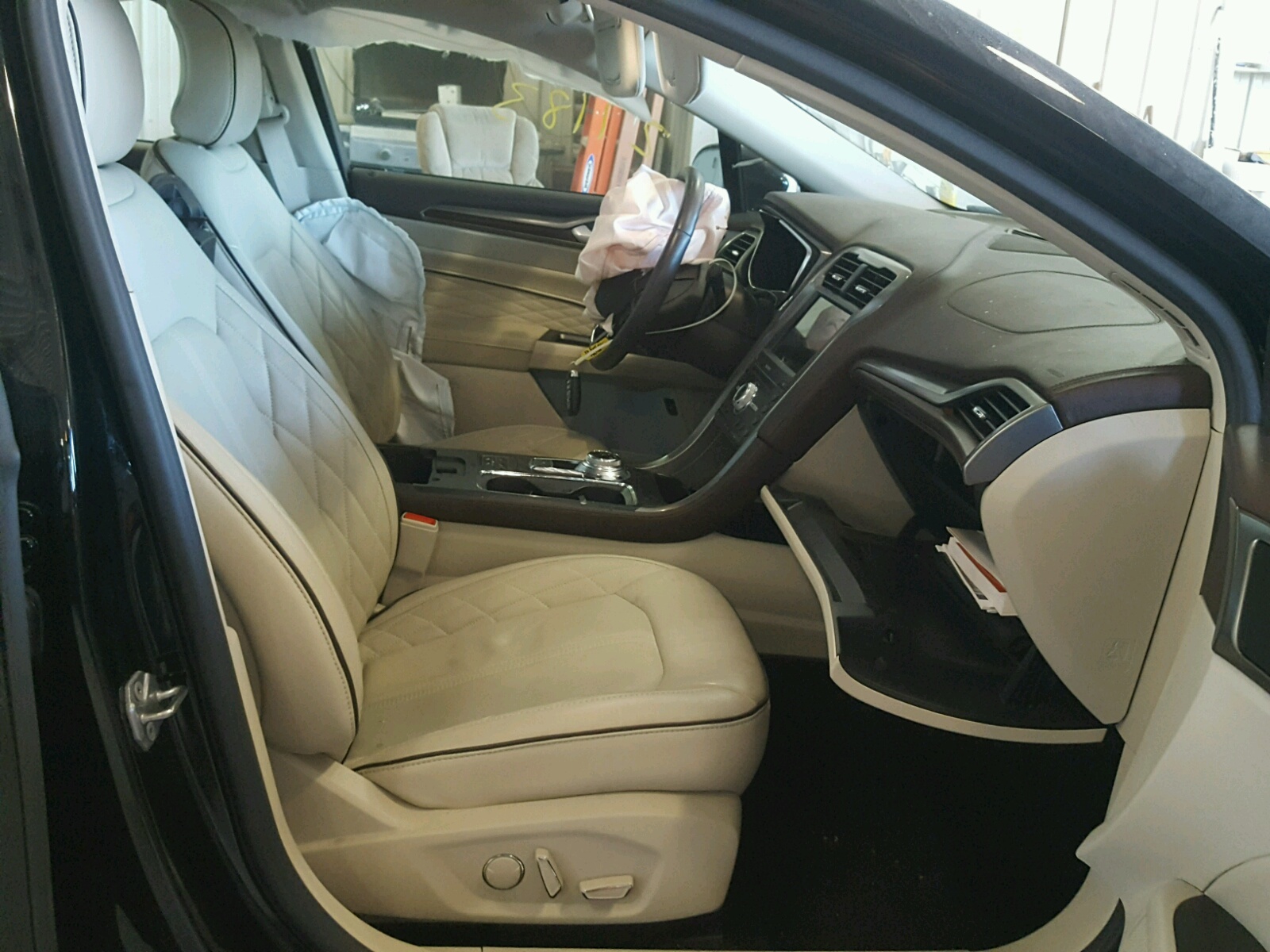 Photo 5 from auction – 2017 FORD FUSION TIT with VIN 3FA6P0SU4HR238991