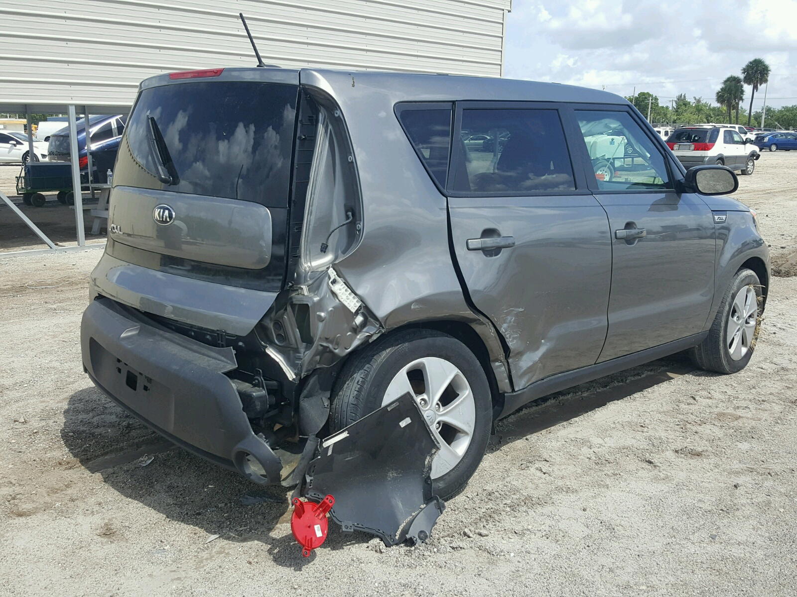 Photo 4 from auction – 2016 KIA SOUL with VIN KNDJN2A25G7396803
