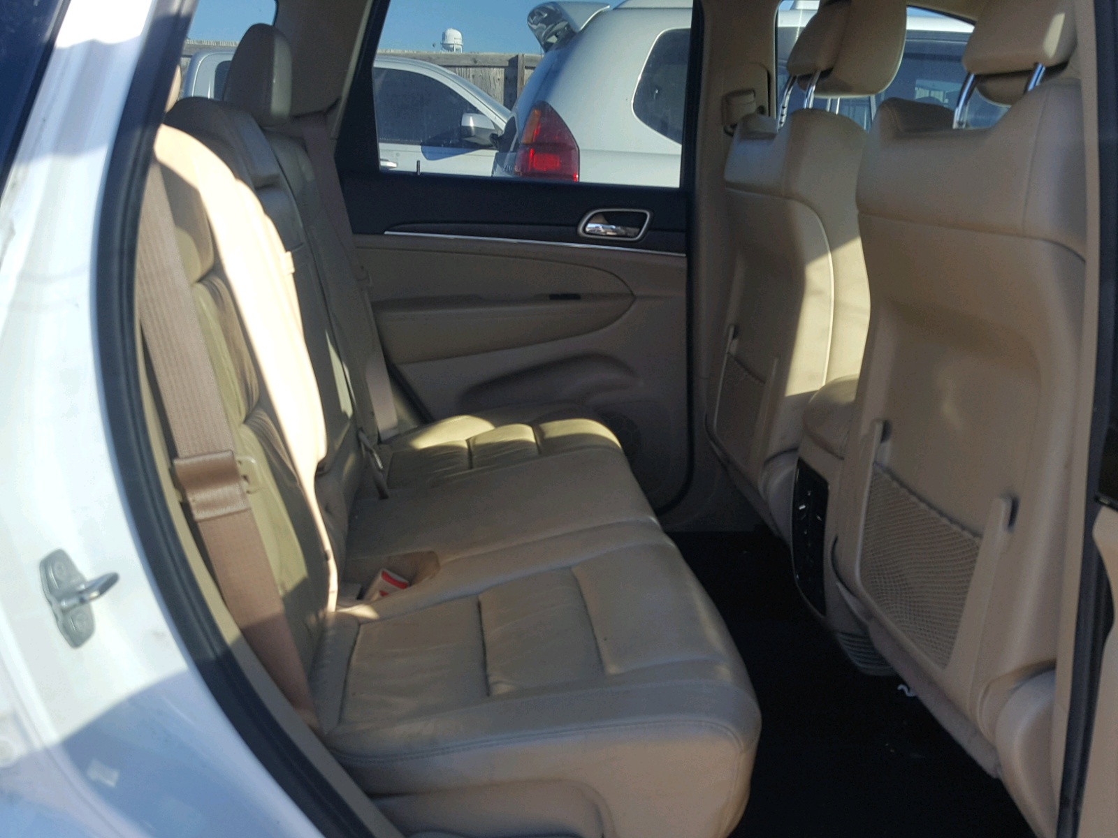 Photo 6 from auction – 2014 JEEP GRAND CHER with VIN 1C4RJEBG1EC291027