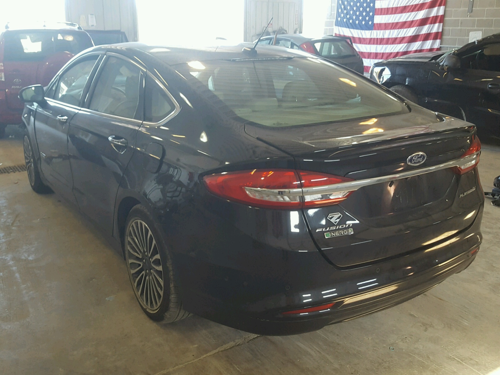 Photo 3 from auction – 2017 FORD FUSION TIT with VIN 3FA6P0SU4HR238991