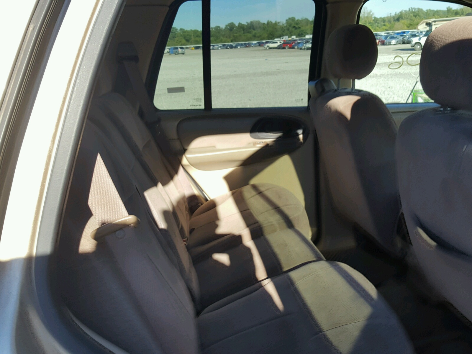 Photo 6 from auction – 2004 CHEVROLET TRAILBLAZE with VIN 1GNDT13S342158829