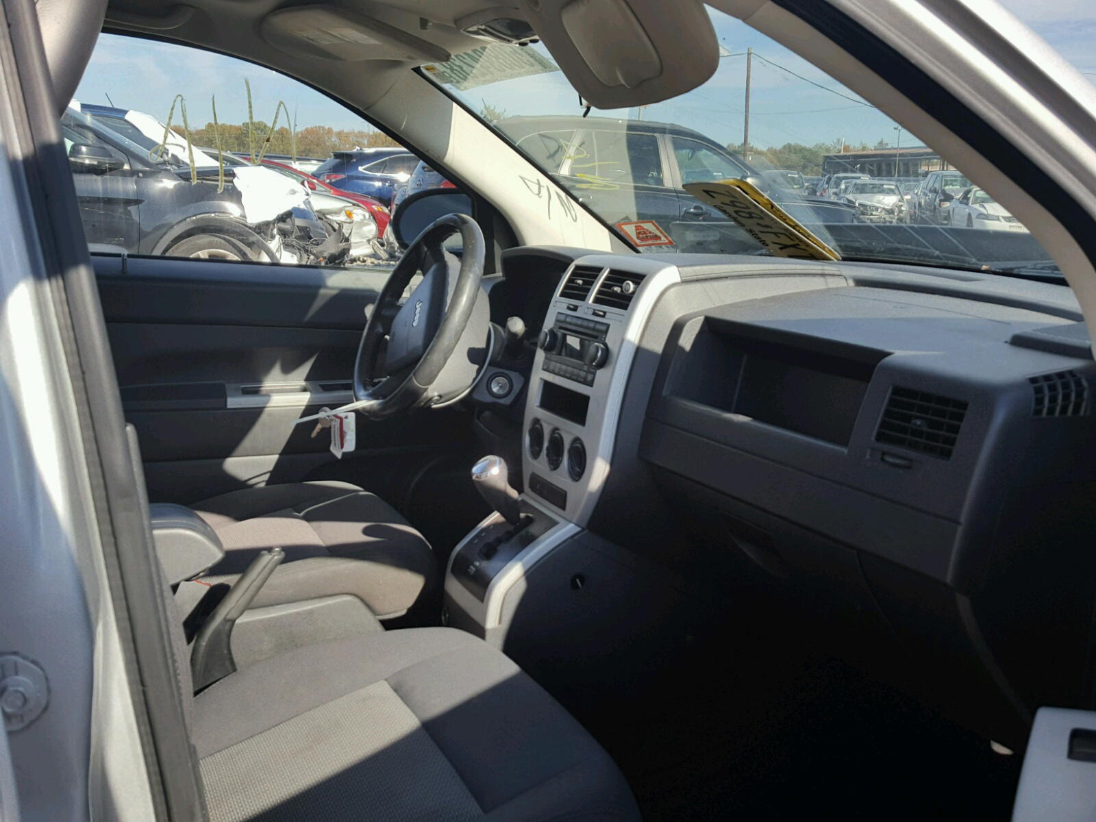 Photo 5 from auction – 2008 JEEP COMPASS SP with VIN 1J8FF47W48D759693
