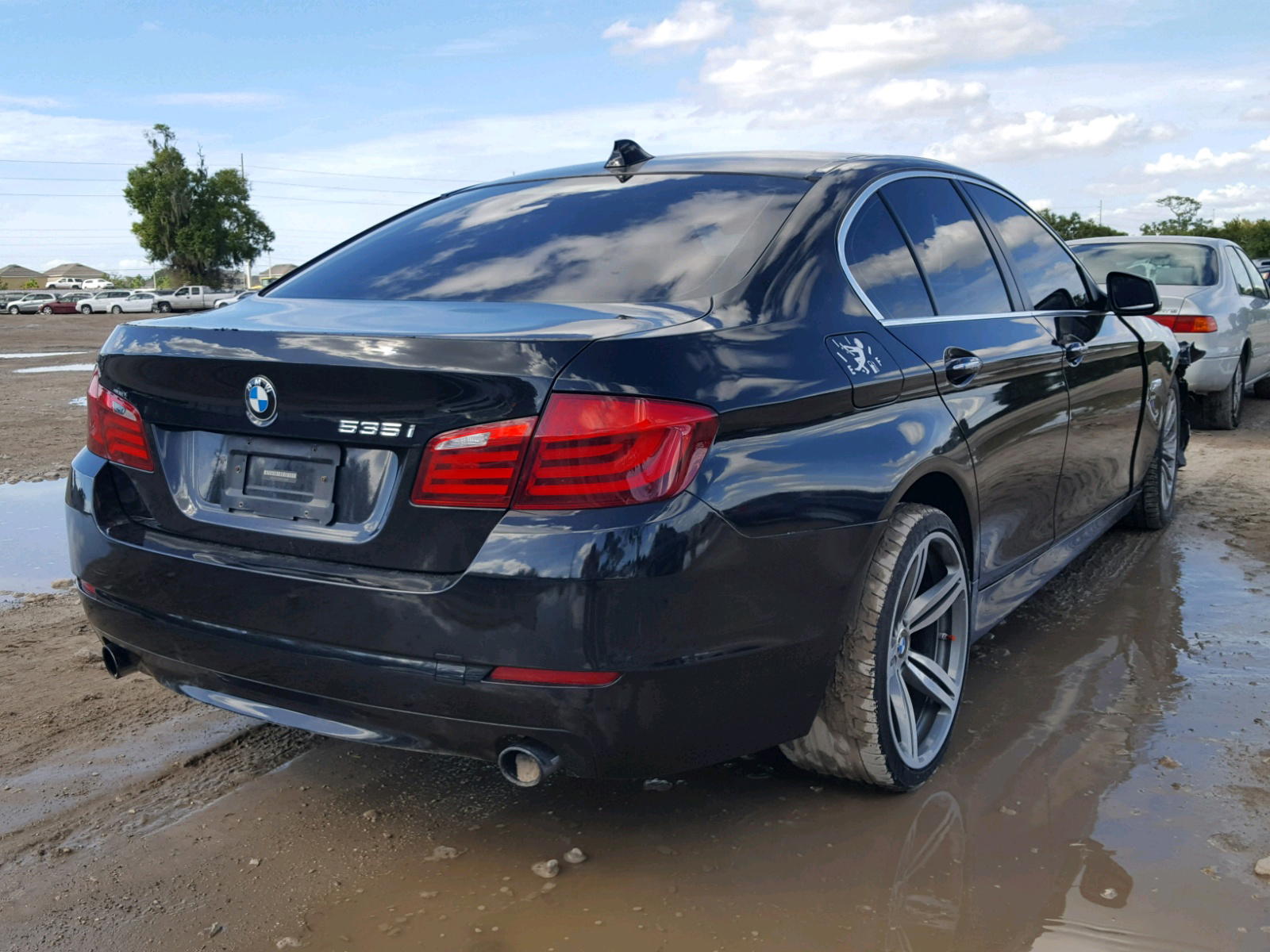 Photo 4 from auction – 2011 BMW 535 XI with VIN WBAFU7C57BC778048