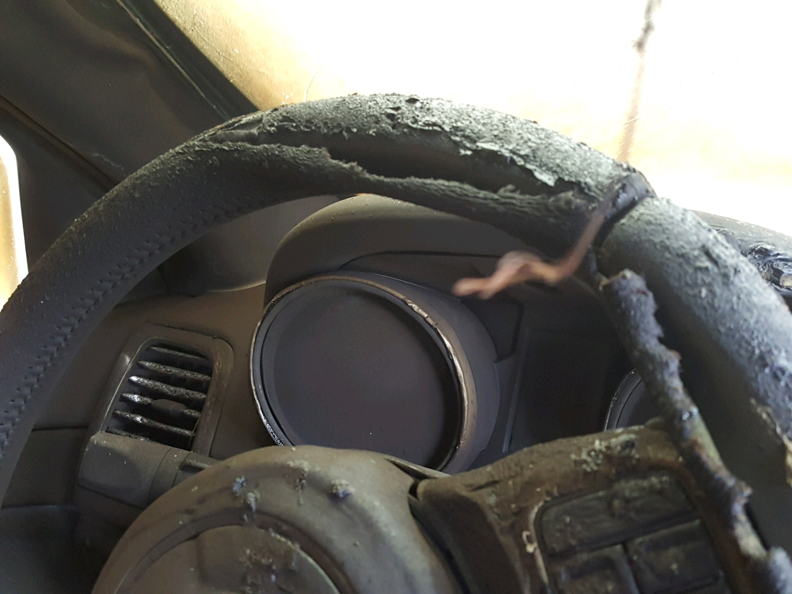 Photo 8 from auction – 2012 JEEP GRAND CHER with VIN 1C4RJFAG1CC175122