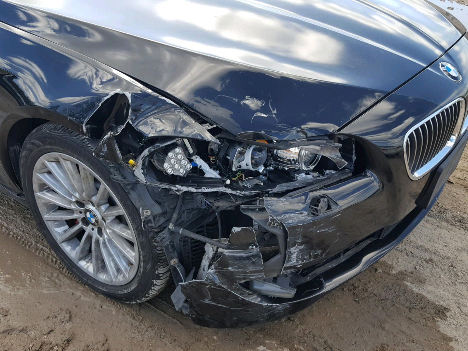 Photo 9 from auction – 2011 BMW 535 XI with VIN WBAFU7C57BC778048
