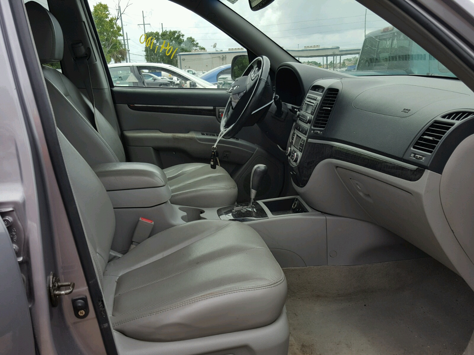 Photo 12 from auction – 2007 HYUNDAI SANTA FE S with VIN 5NMSH13E77H045963