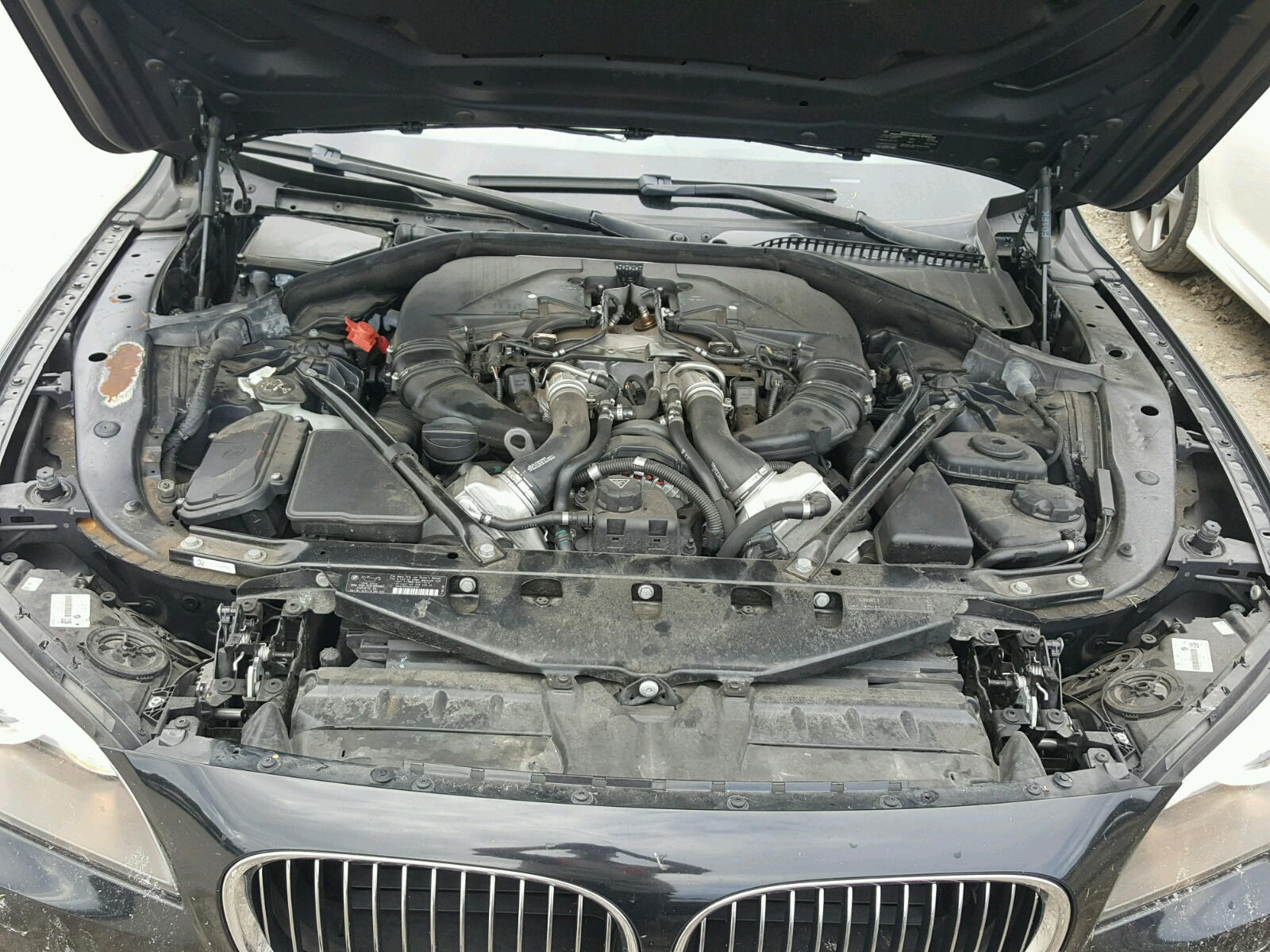 Photo 7 from auction – 2012 BMW 750 LI with VIN WBAKB8C53CC963189