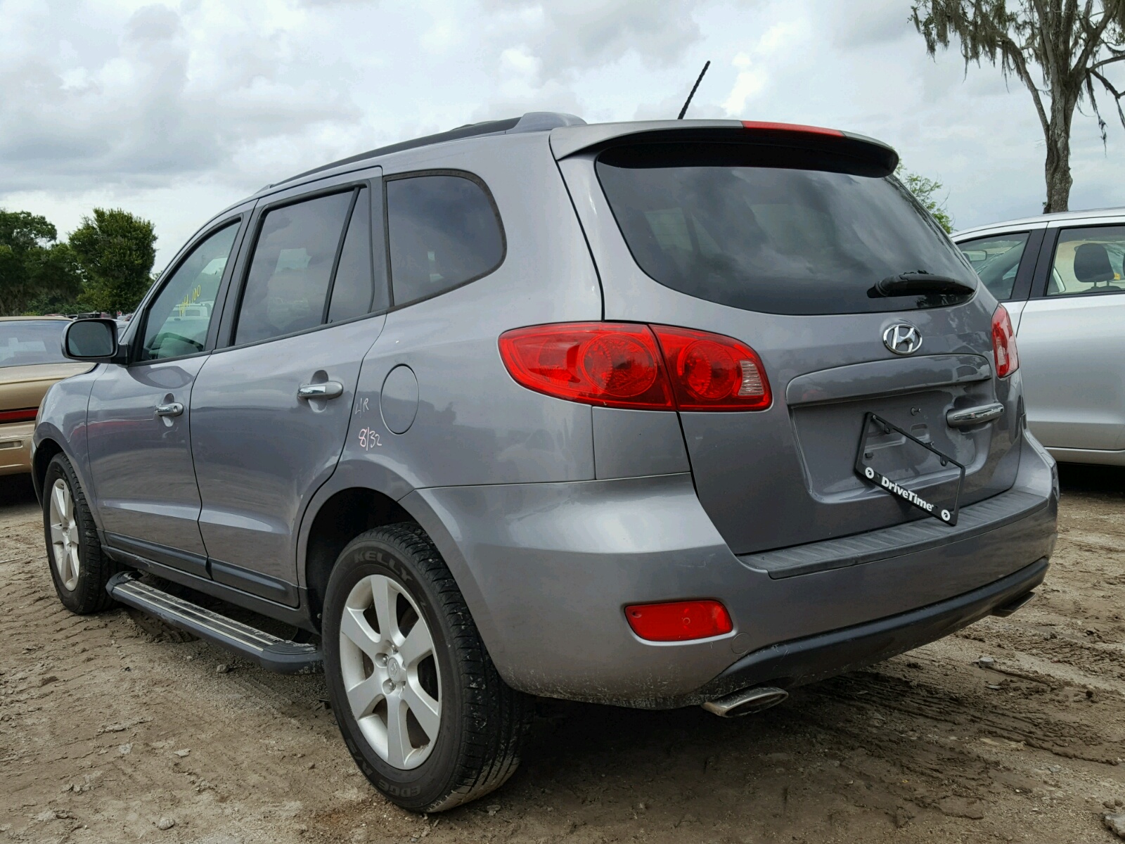 Photo 18 from auction – 2007 HYUNDAI SANTA FE S with VIN 5NMSH13E77H045963