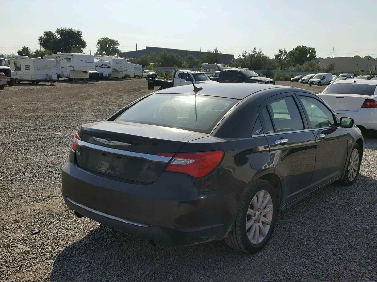 Photo 4 from auction – 2013 CHRYSLER 200 LIMITE with VIN 1C3CCBCGXDN514783