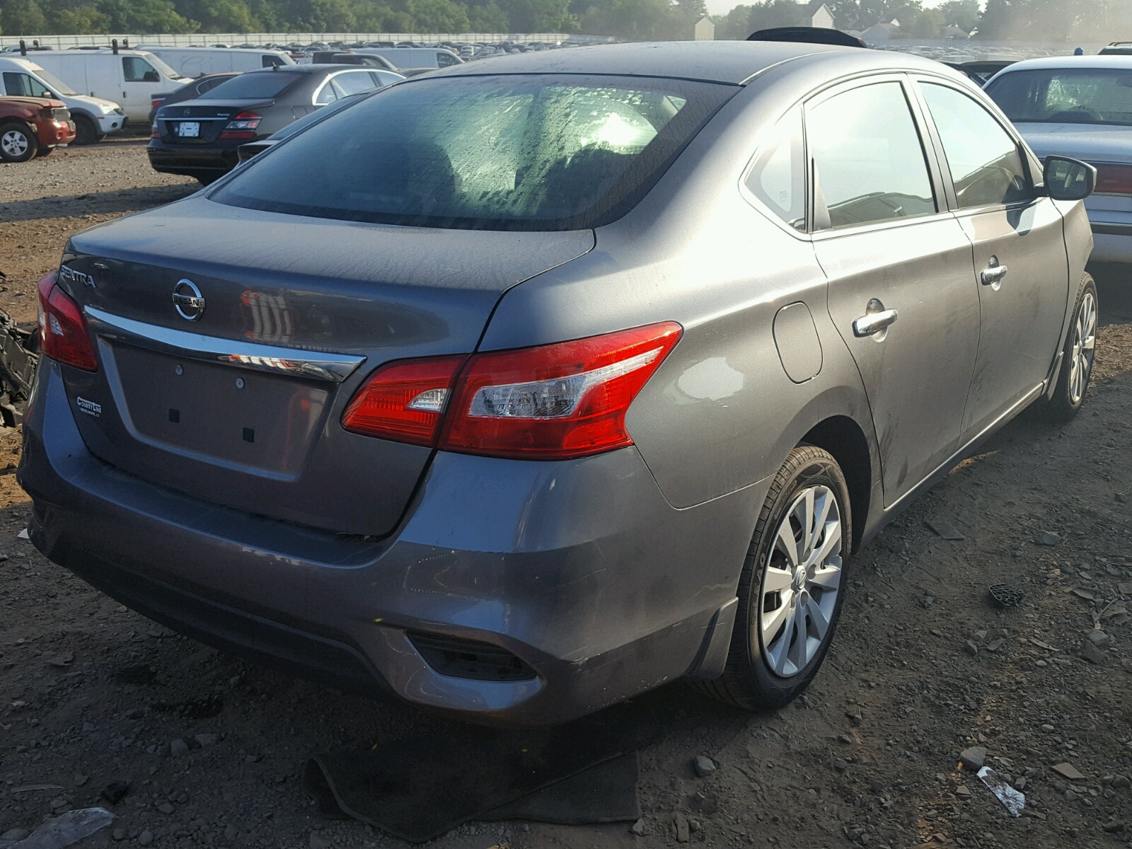 Photo 4 from auction – 2016 NISSAN SENTRA S with VIN 3N1AB7AP9GY222848