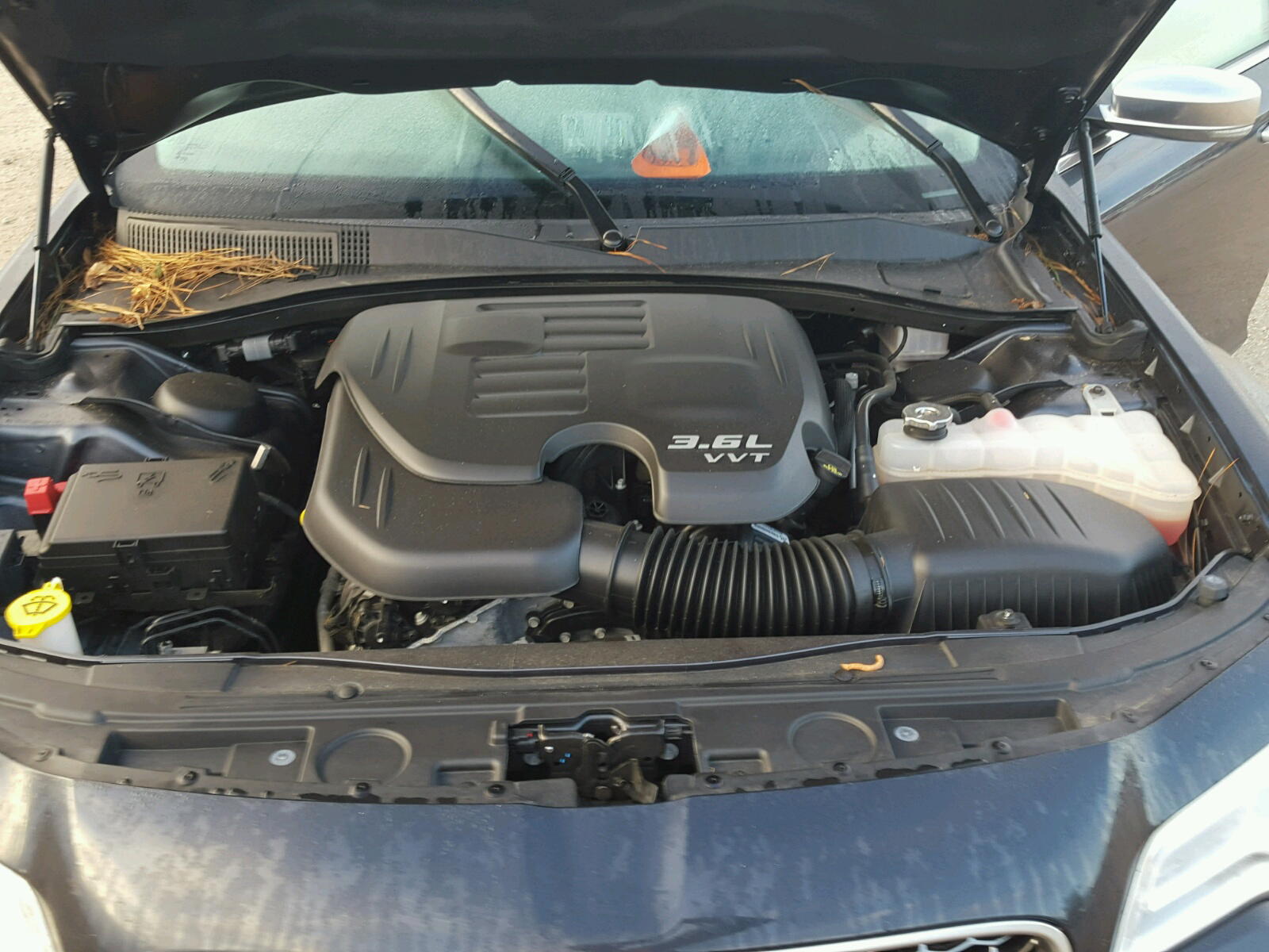 Photo 7 from auction – 2017 CHRYSLER 300C PLATI with VIN 2C3CCAPG3HH616431