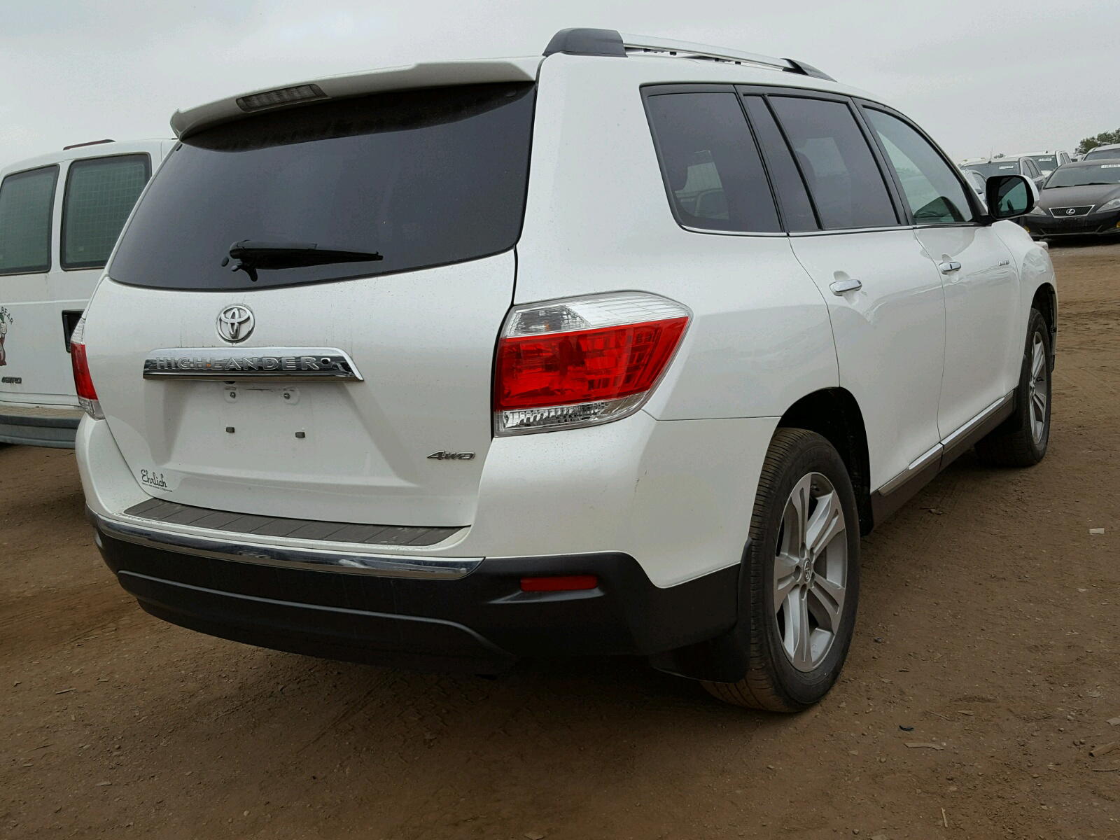 Photo 3 from auction – 2013 TOYOTA HIGHLANDER with VIN 5TDDK3EHXDS190954