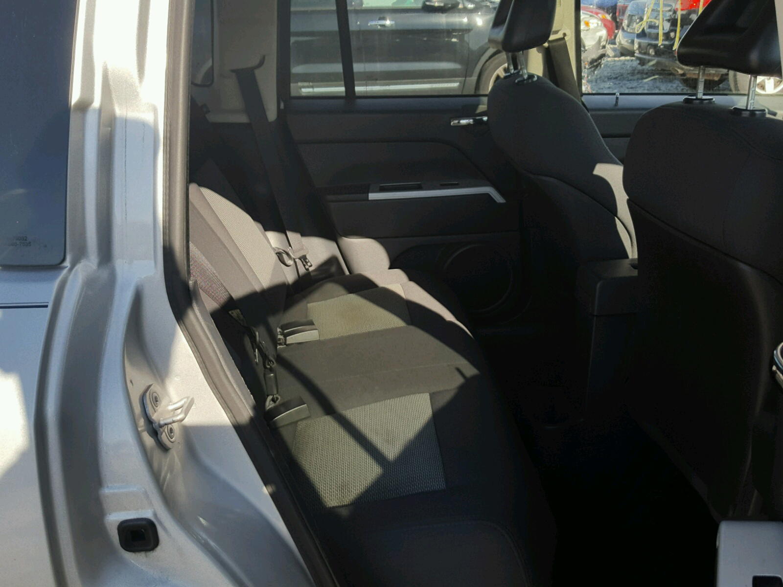 Photo 6 from auction – 2008 JEEP COMPASS SP with VIN 1J8FF47W48D759693