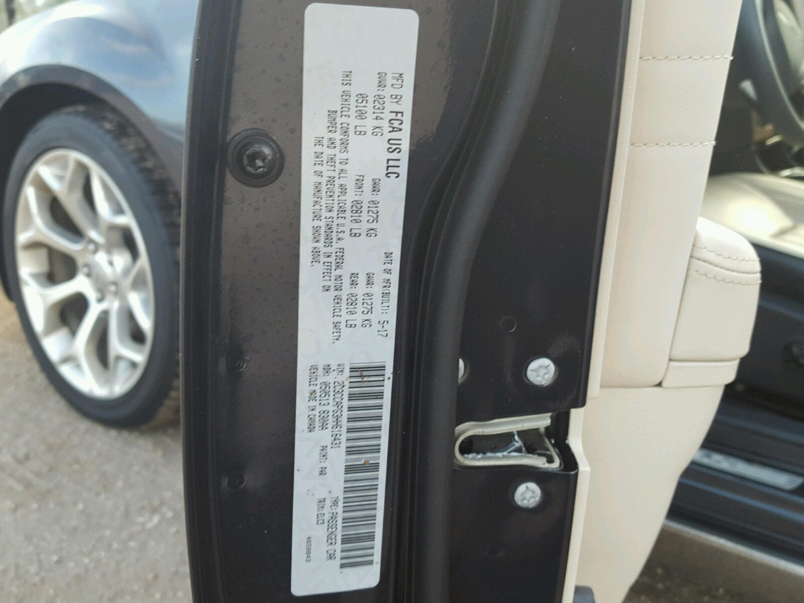 Photo 10 from auction – 2017 CHRYSLER 300C PLATI with VIN 2C3CCAPG3HH616431