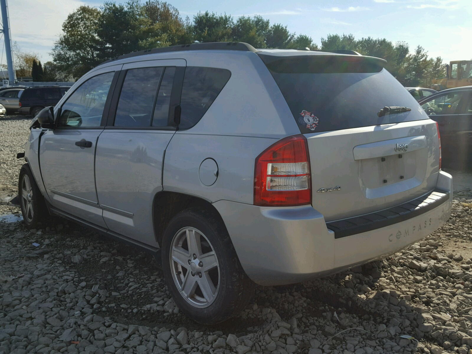 Photo 3 from auction – 2008 JEEP COMPASS SP with VIN 1J8FF47W48D759693
