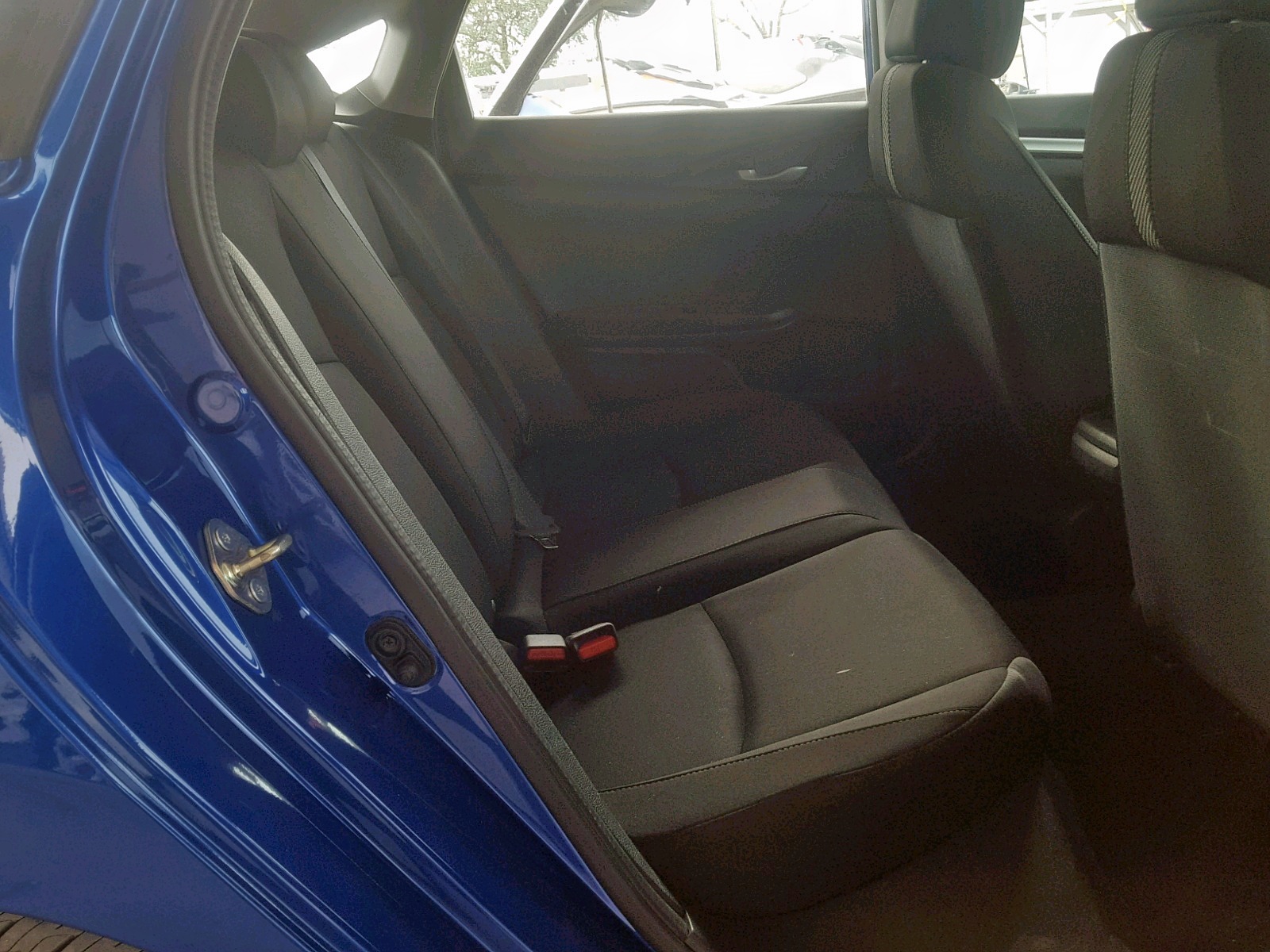 Photo 18 from auction – 2016 HONDA CIVIC LX with VIN 19XFC2F52GE021627