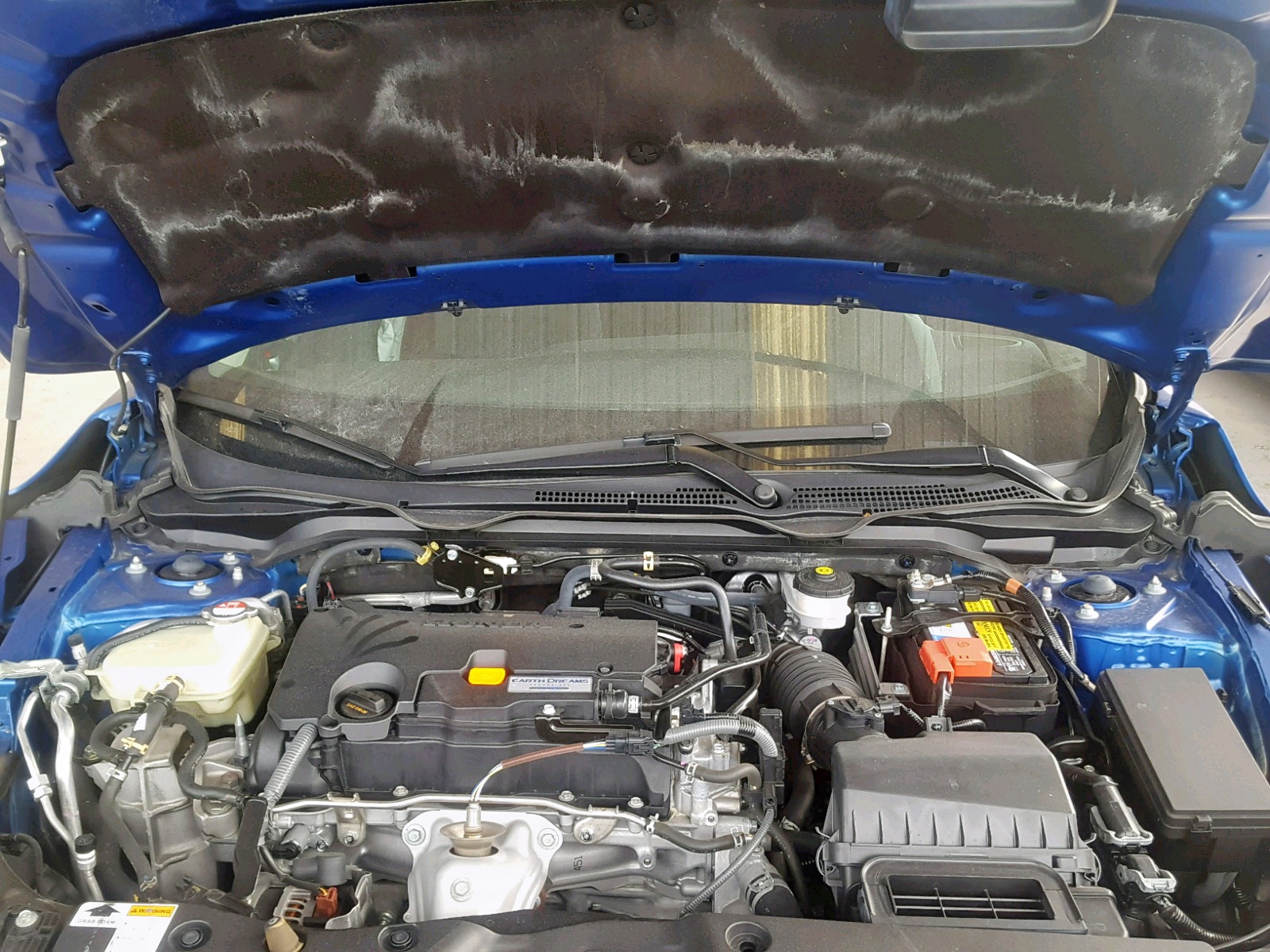 Photo 13 from auction – 2016 HONDA CIVIC LX with VIN 19XFC2F52GE021627