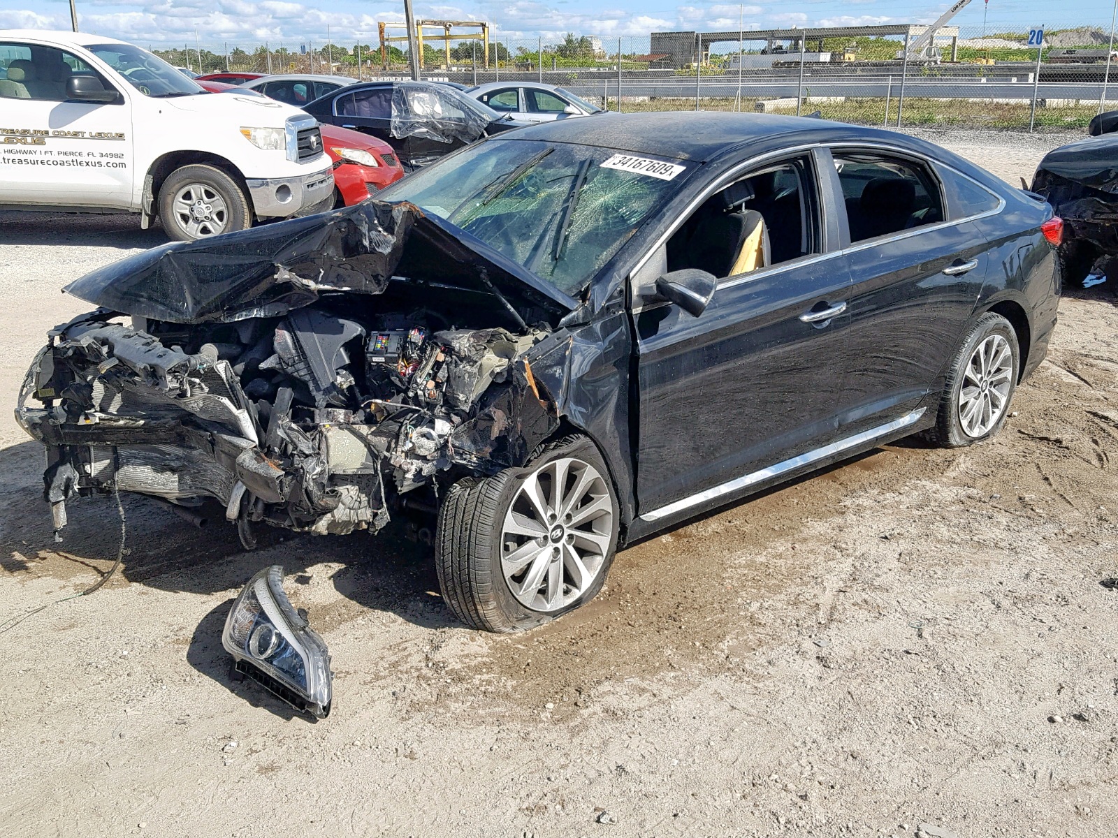 Photo 2 from auction – 2015 HYUNDAI SONATA SPO with VIN 5NPE34AF9FH053282