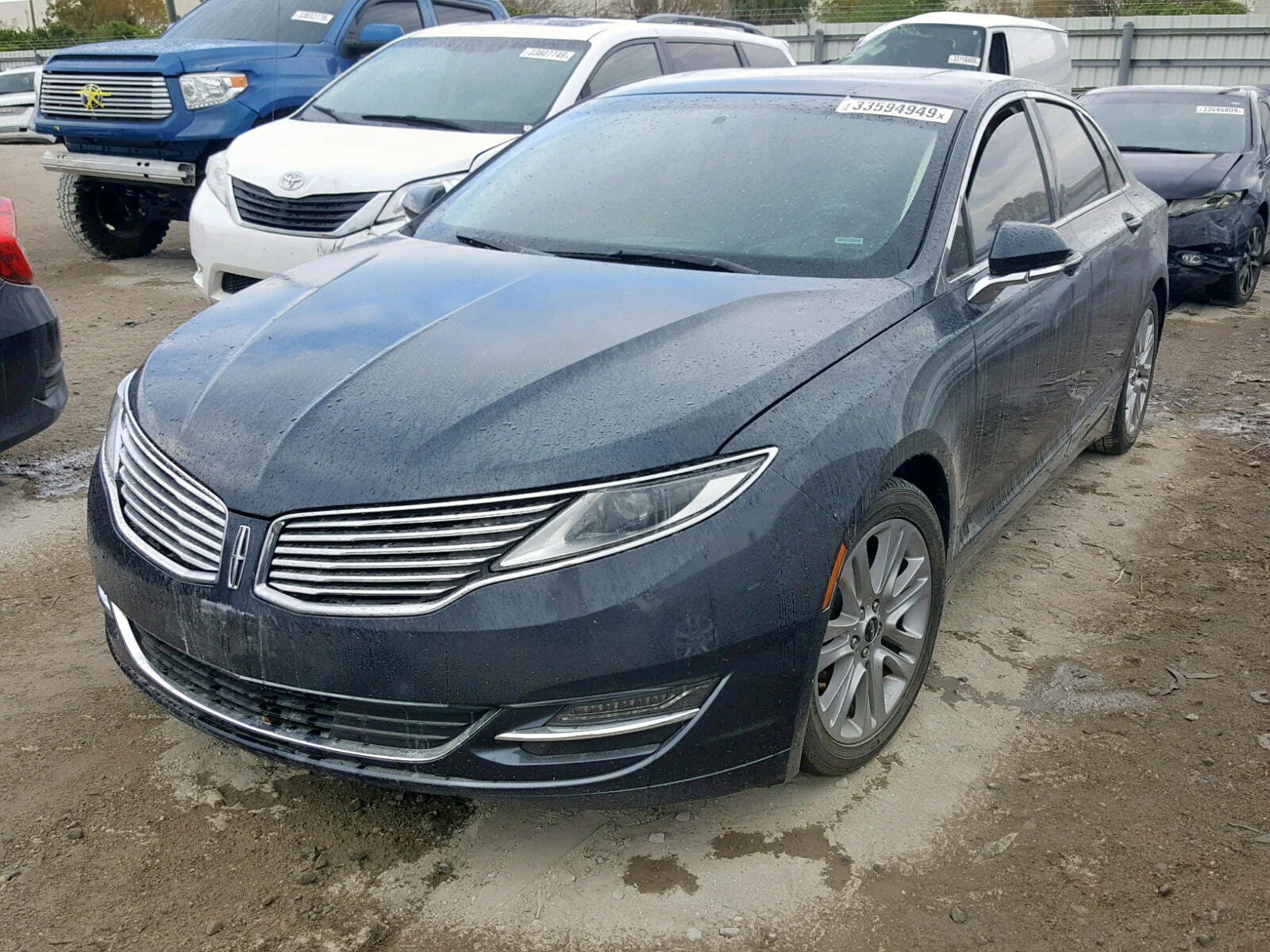 Photo 2 from auction – 2014 LINCOLN MKZ with VIN 3LN6L2GK2ER831846