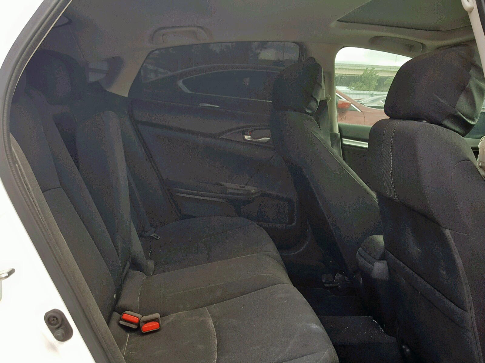 Photo 6 from auction – 2017 HONDA CIVIC EX with VIN 19XFC2F78HE082273